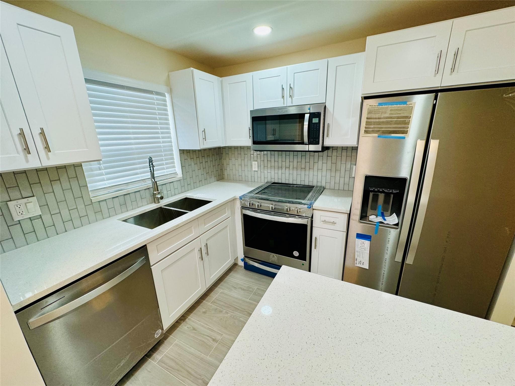 805 W OAKLAND PARK Boulevard E5, Wilton Manors, FL 33311 2