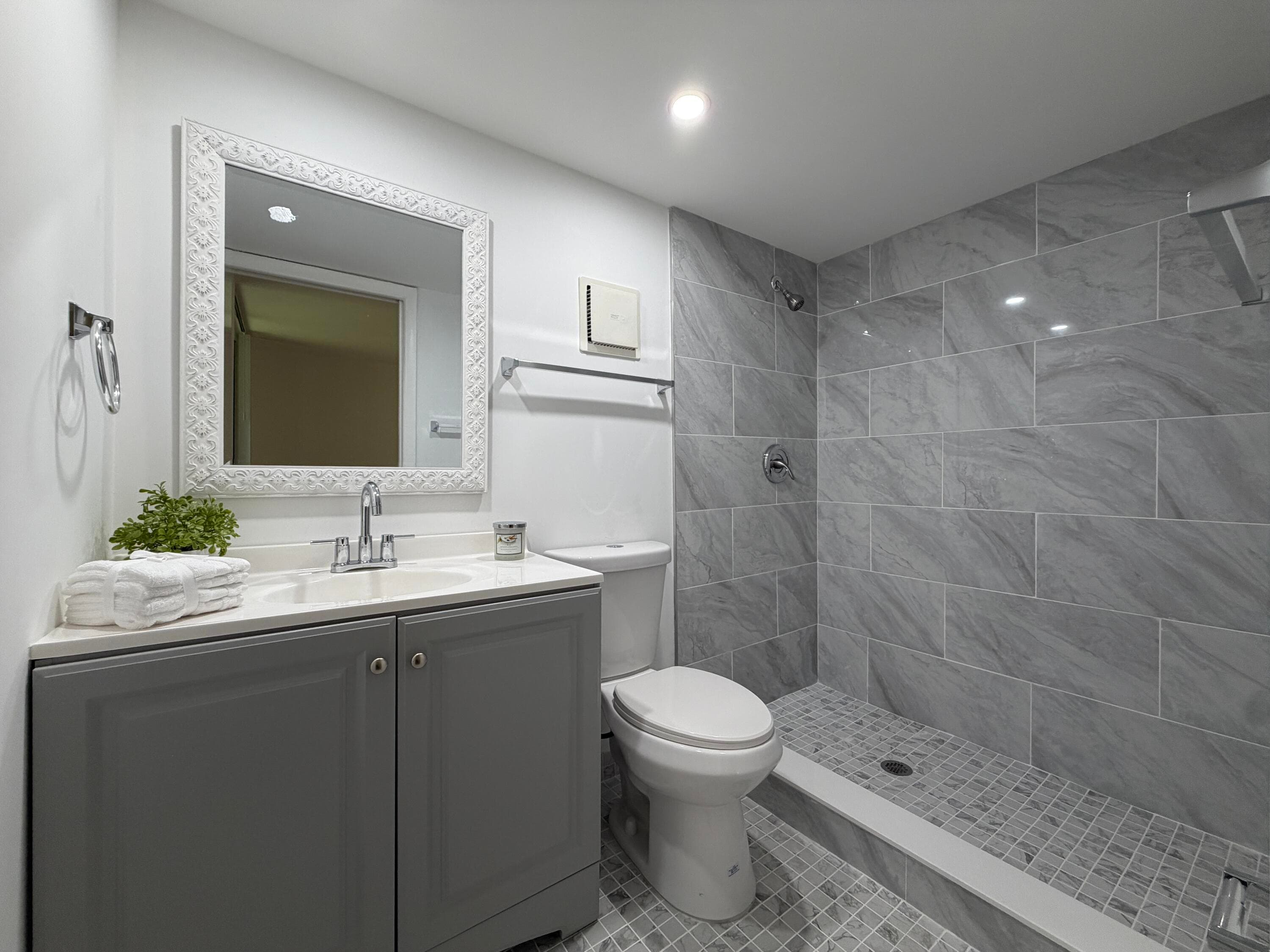 5220 Las Verdes Circle 317, Delray Beach, FL 33484 13