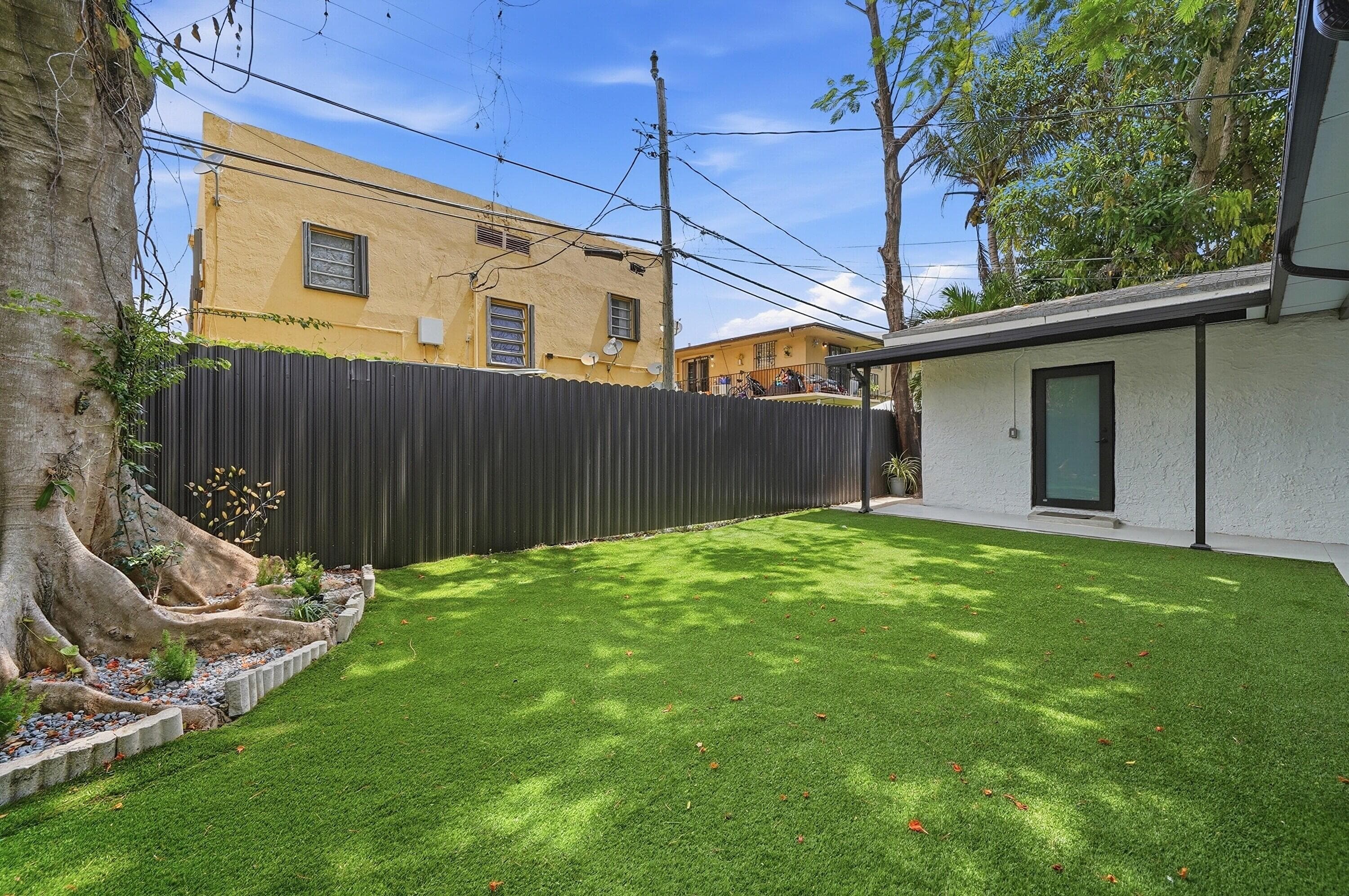 2239 SW 10TH Street, Miami, FL 33135 42