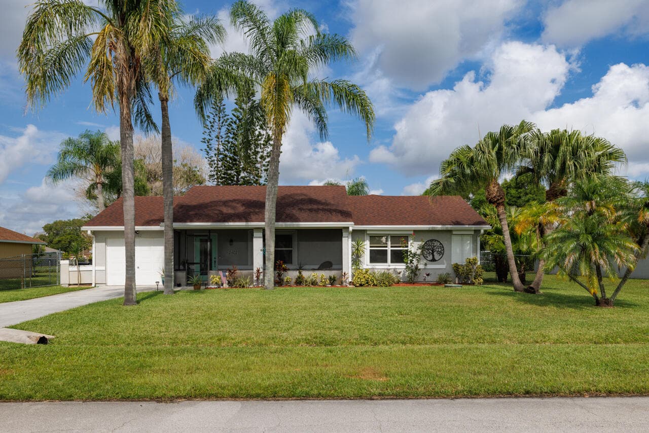 2502 SE UNIVERSITY Terrace, Port St. Lucie, FL 34952 3