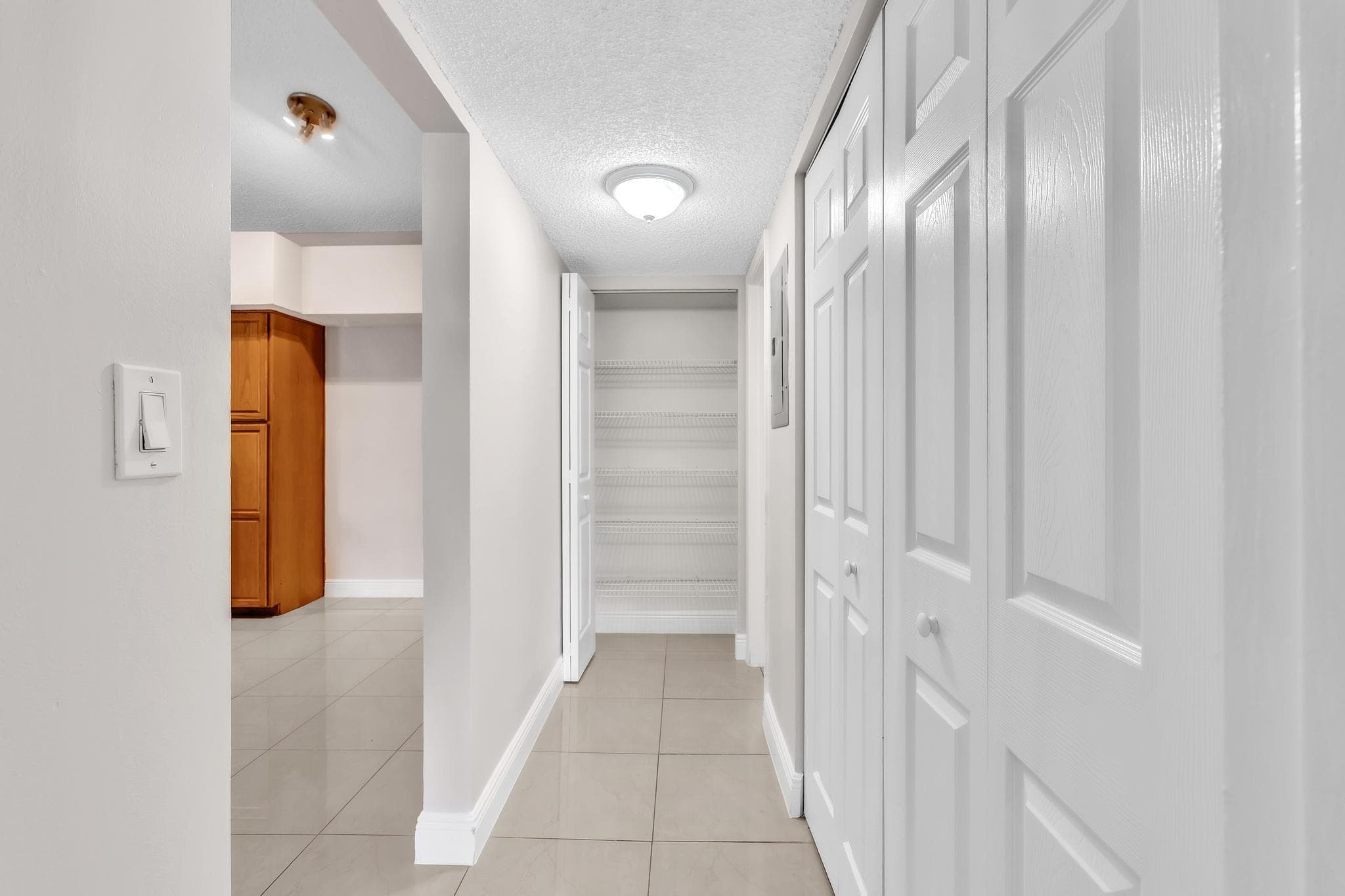 601 LYONS Road 7201, Coconut Creek, FL 33063 19