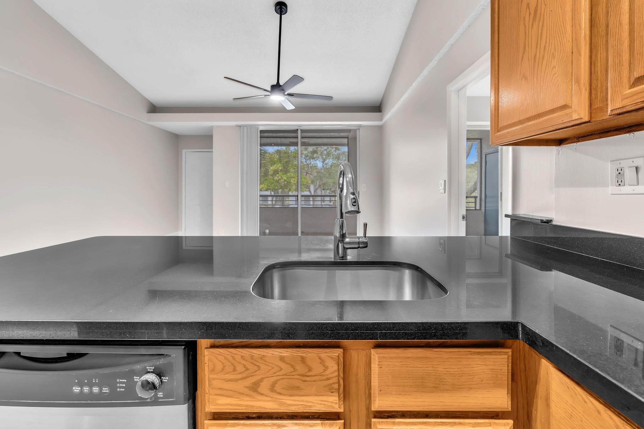 601 LYONS Road 7201, Coconut Creek, FL 33063 6