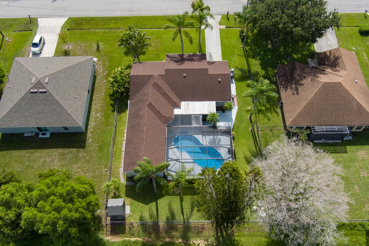 2502 SE UNIVERSITY Terrace, Port St. Lucie, FL 34952 39