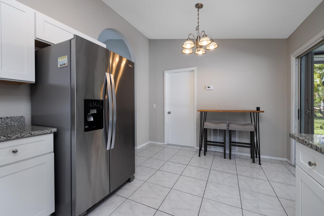 2502 SE UNIVERSITY Terrace, Port St. Lucie, FL 34952 10