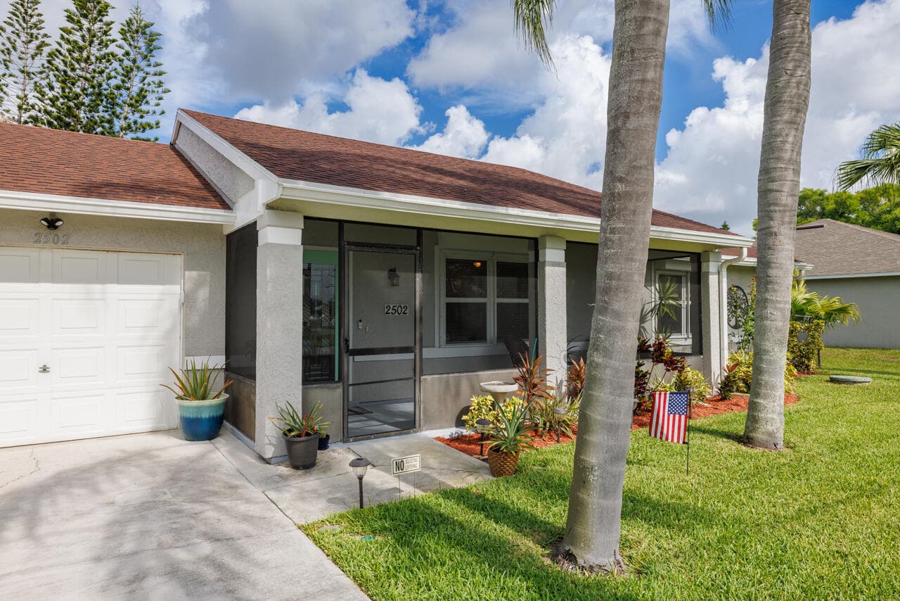 2502 SE UNIVERSITY Terrace, Port St. Lucie, FL 34952 44