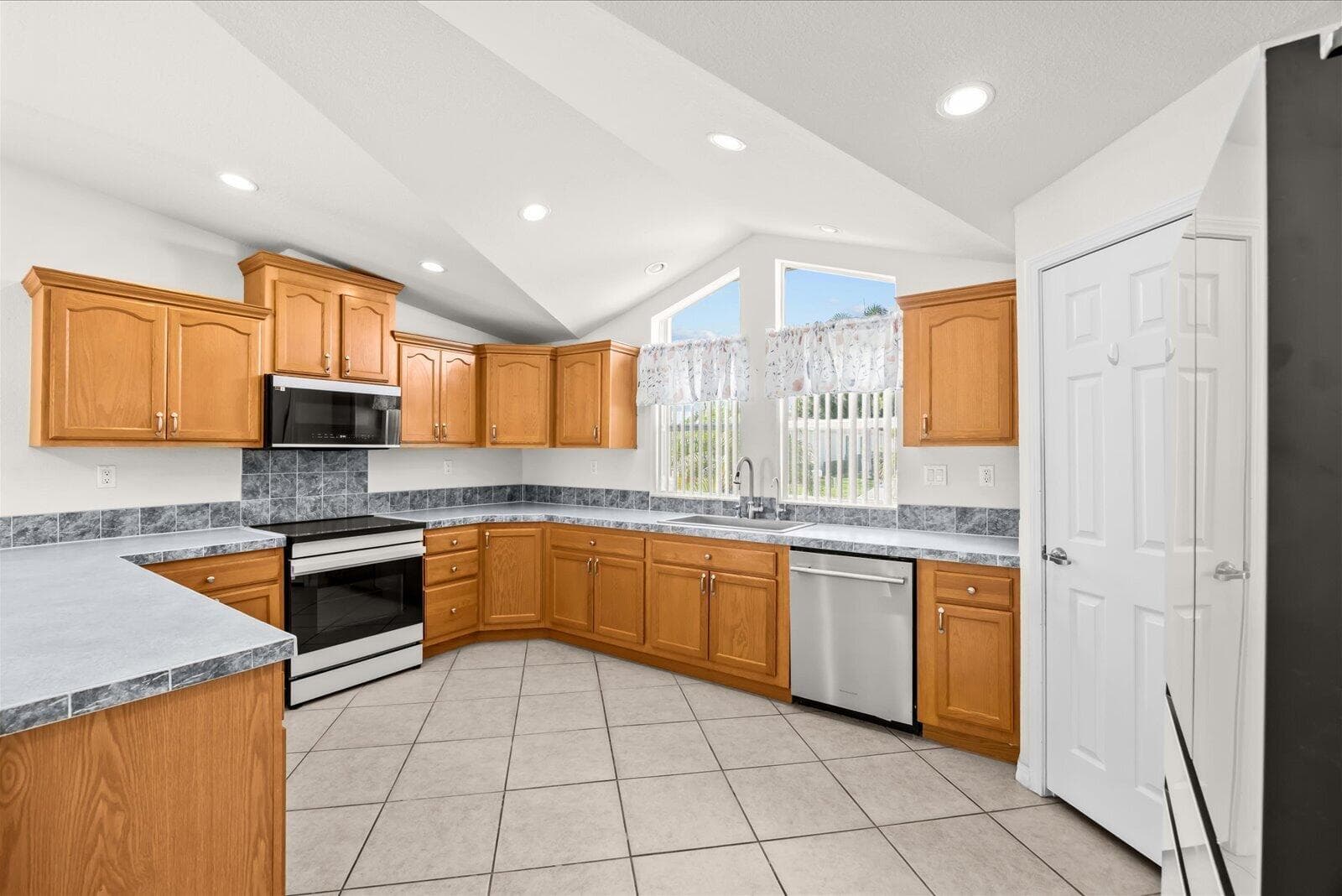 3408 Red Tailed Hawk Drive, Port St. Lucie, FL 34952 10