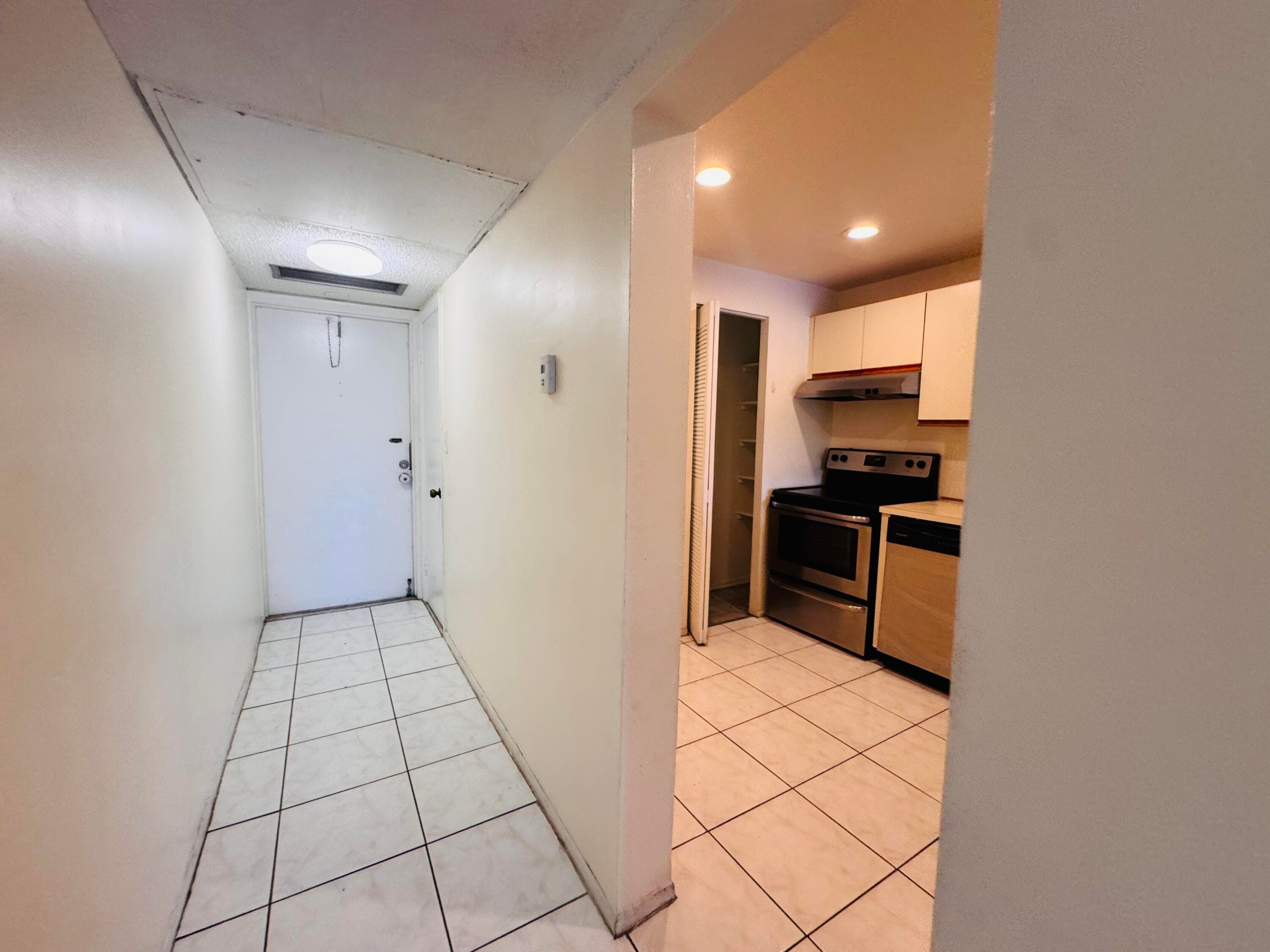 8025 S Colony Cir Circle 203, Tamarac, FL 33321 18