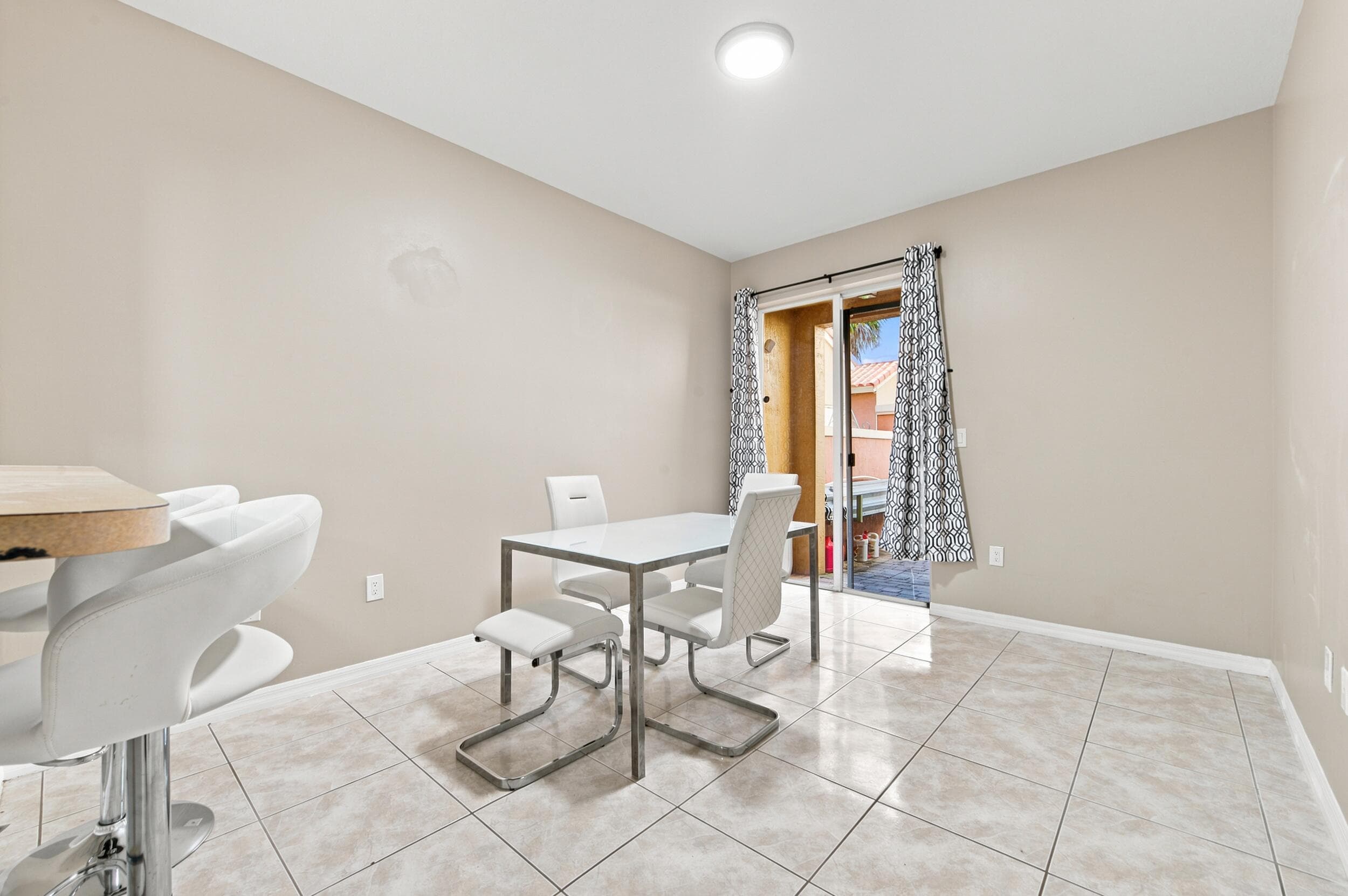 732 SW 106th Avenue 2011, Pembroke Pines, FL 33025 17