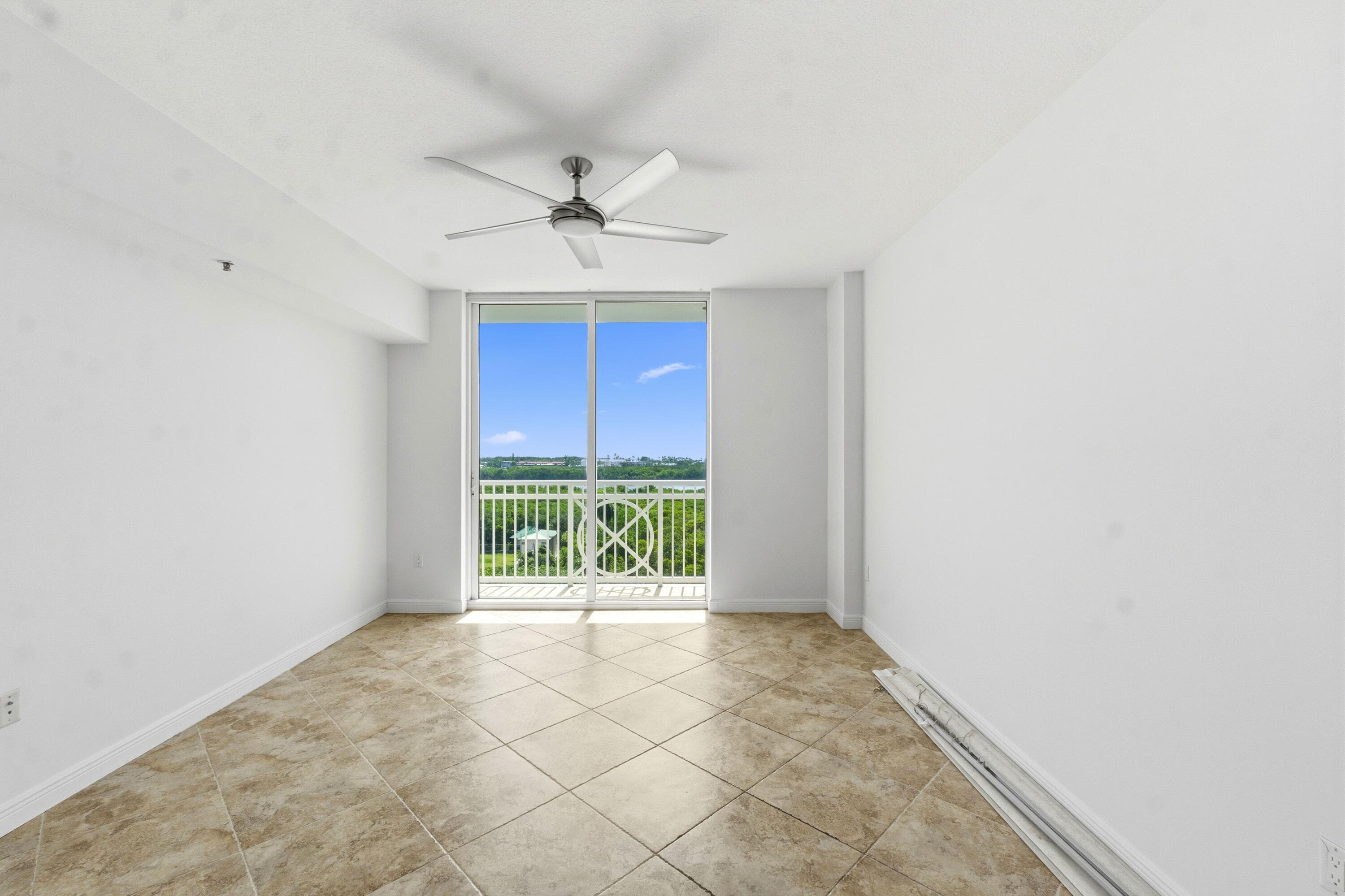 450 N FEDERAL Highway 911, Boynton Beach, FL 33435 26