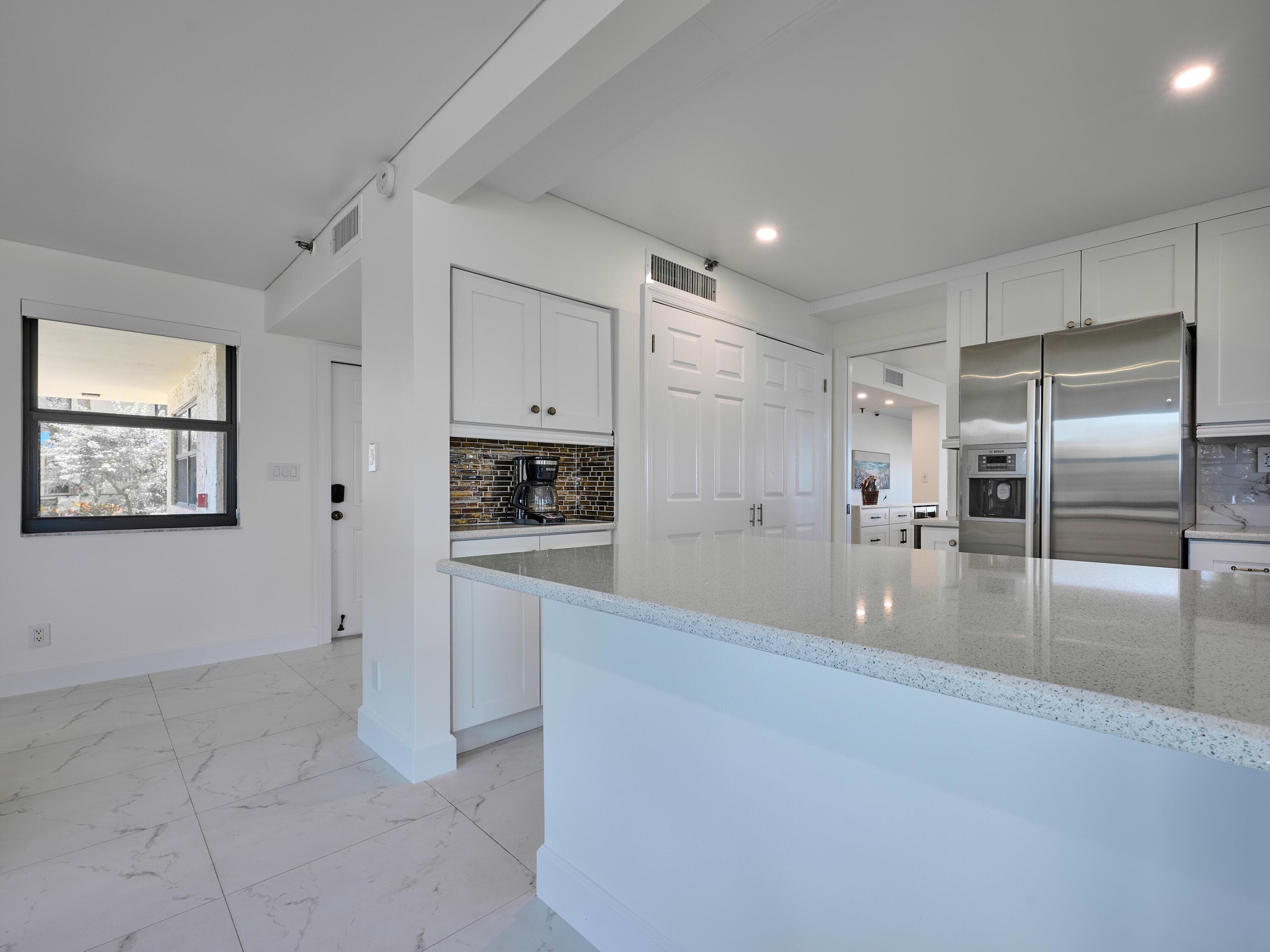 374 Golfview Road 106, North Palm Beach, FL 33408 16