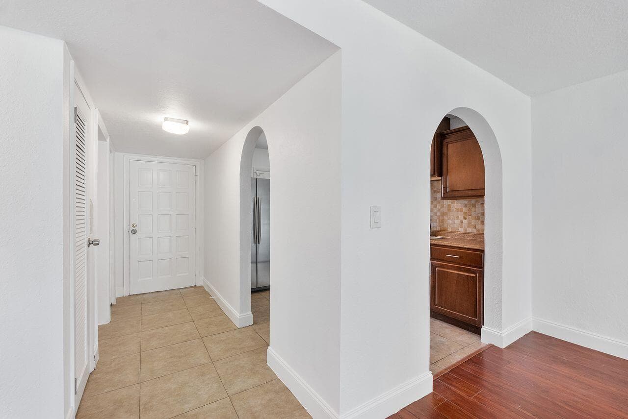 6260 S Falls Circle Drive 110, Lauderhill, FL 33319 24
