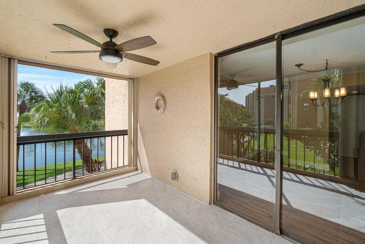 950 Egret Circle 5202, Delray Beach, FL 33444 20