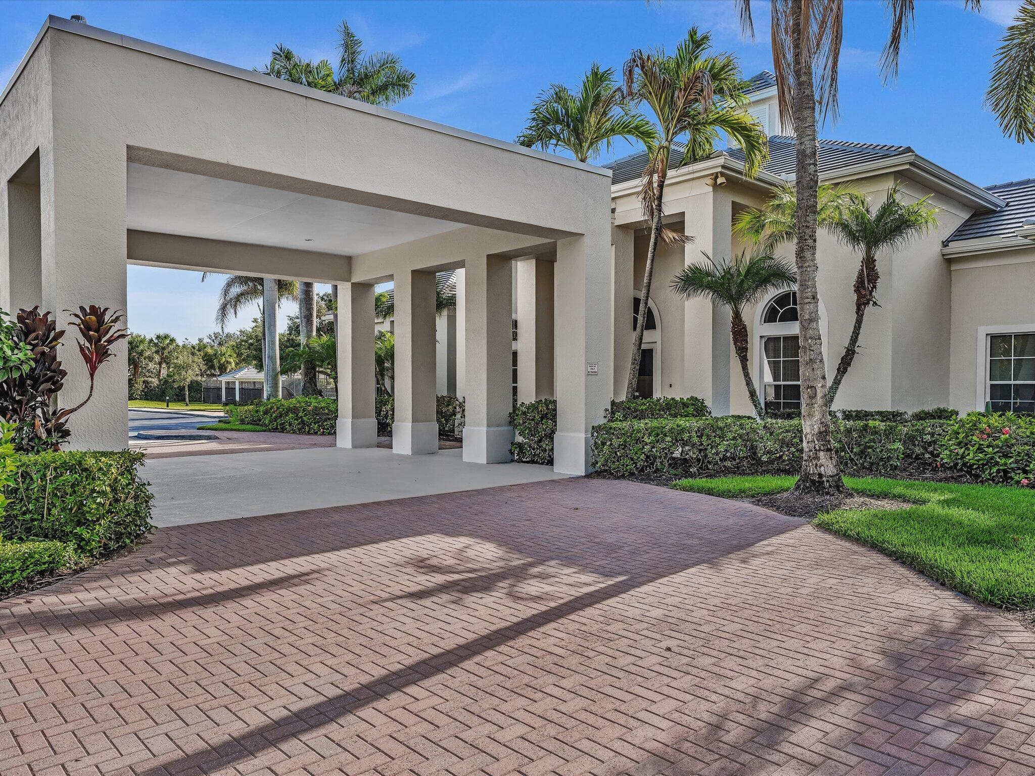 1286 RIVER REACH Drive, Vero Beach, FL 32967 60