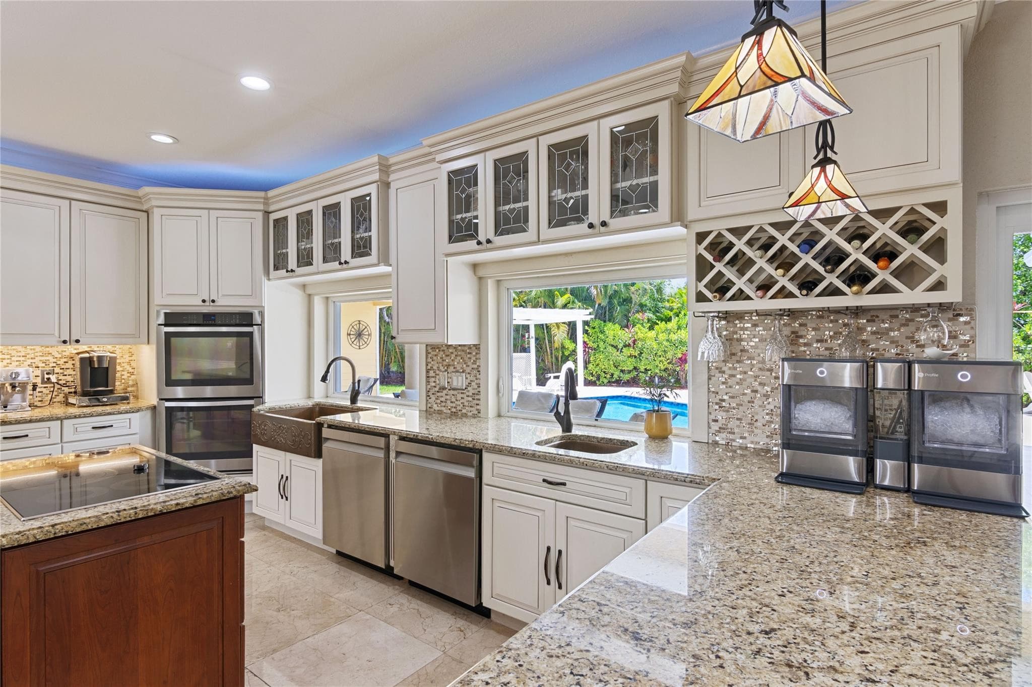 16686 GOLFVIEW Drive, Weston, FL 33326 10