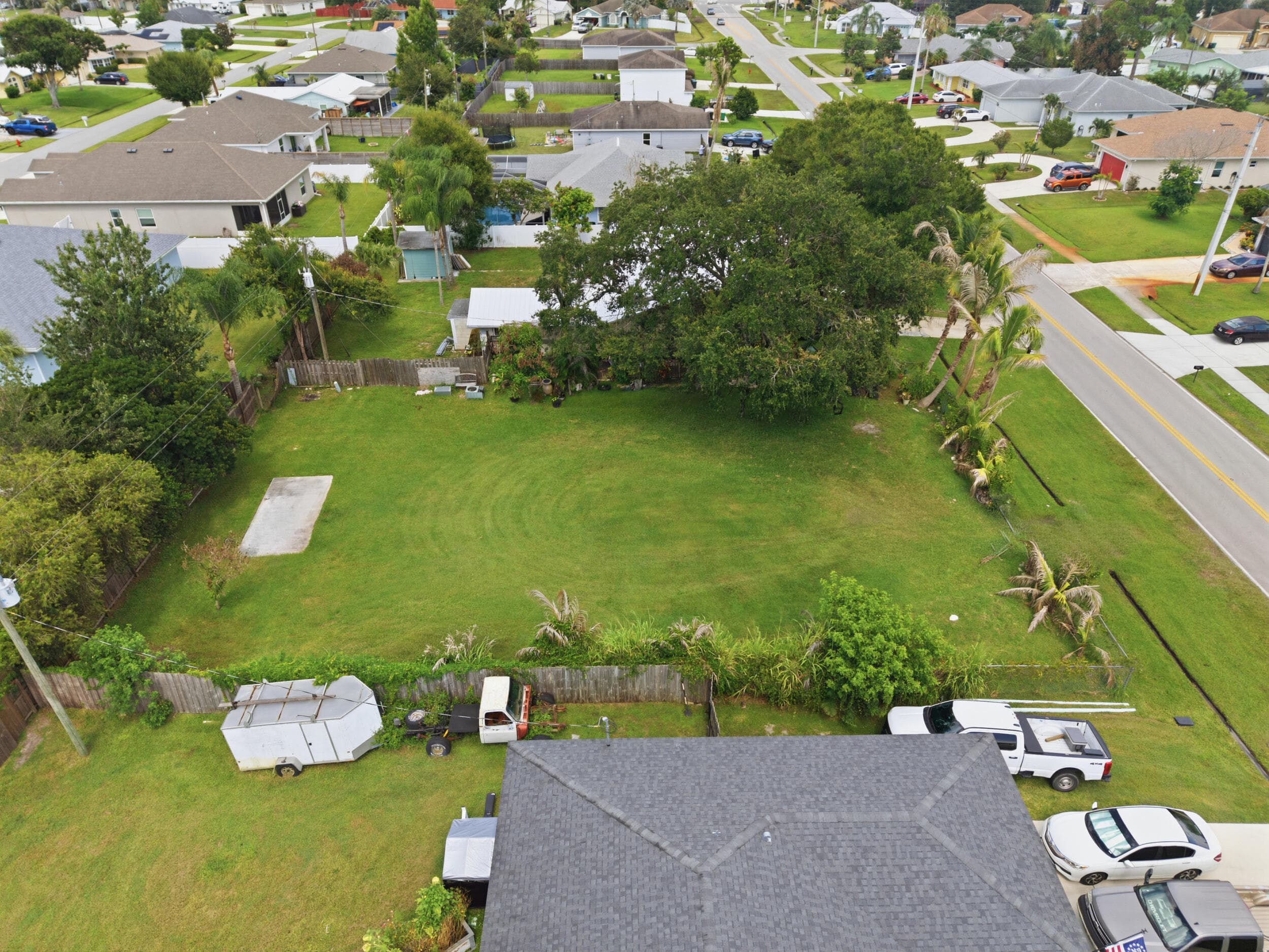 719 SE Thornhill Drive, Port St. Lucie, FL 34983 2