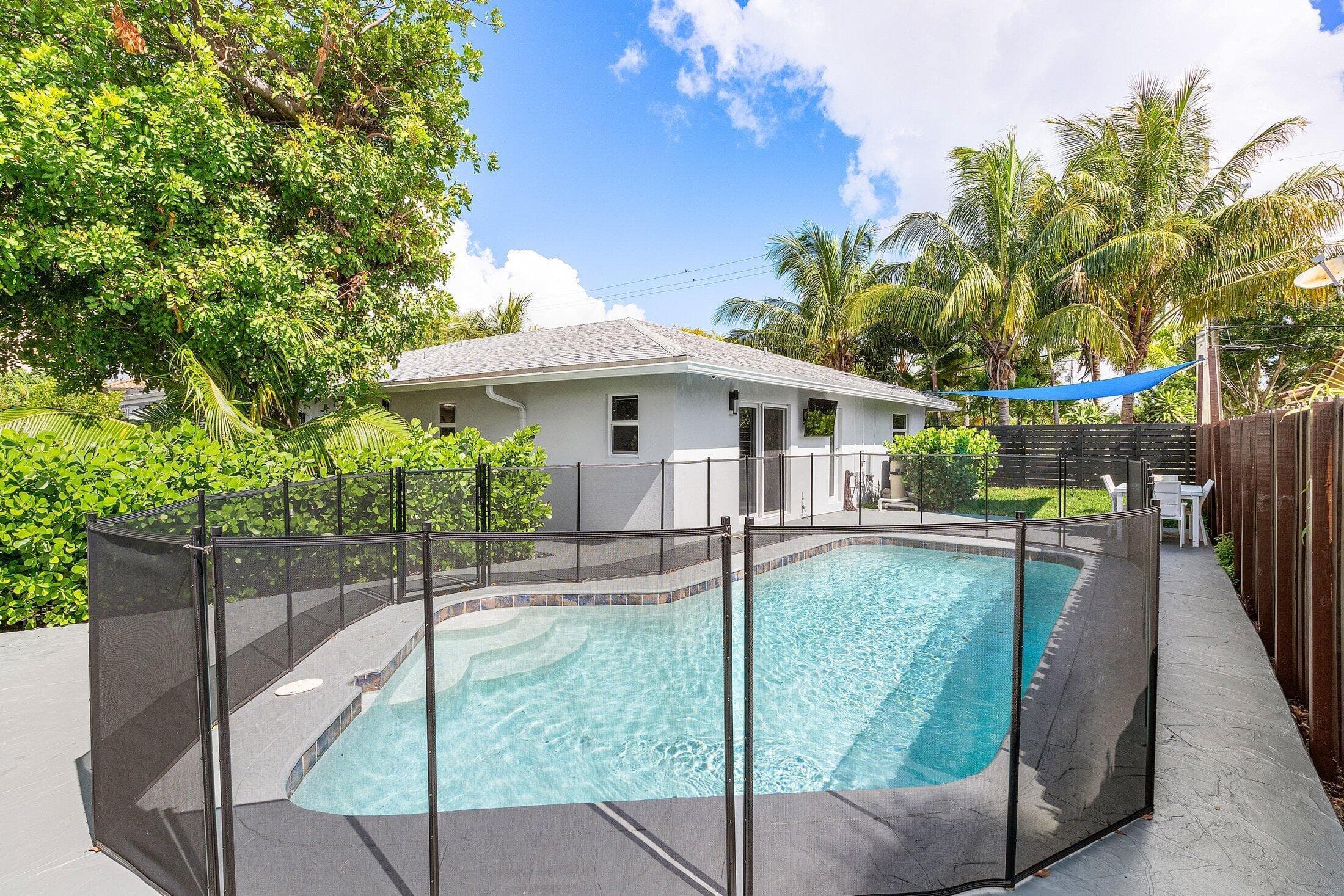 2200 SE 9TH Street, Pompano Beach, FL 33062 35