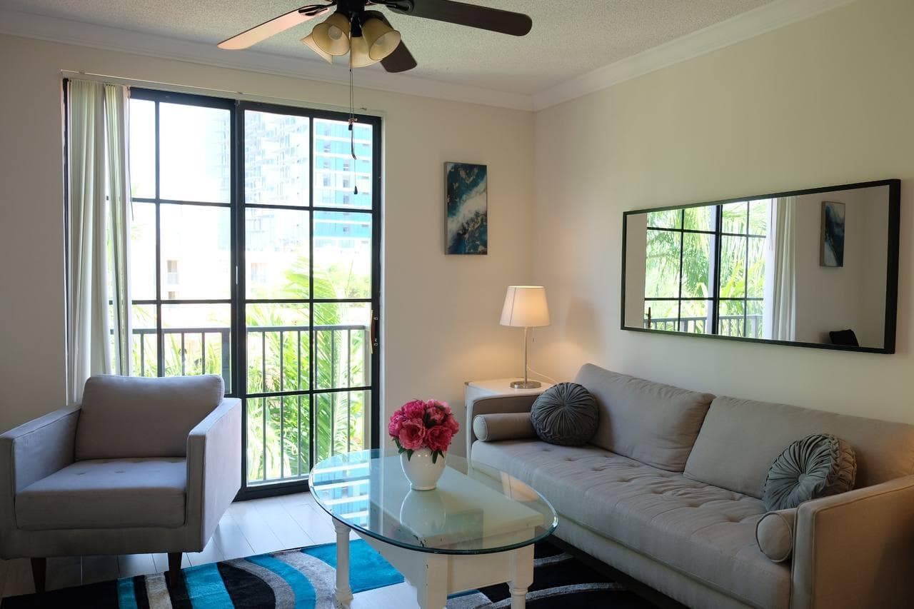 720 S Sapodilla Avenue 514, West Palm Beach, FL 33401 3