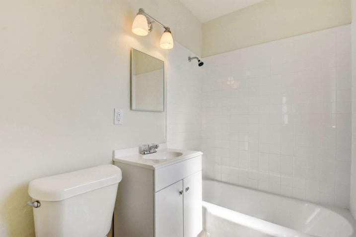 3000 Broadway B, West Palm Beach, FL 33407 8