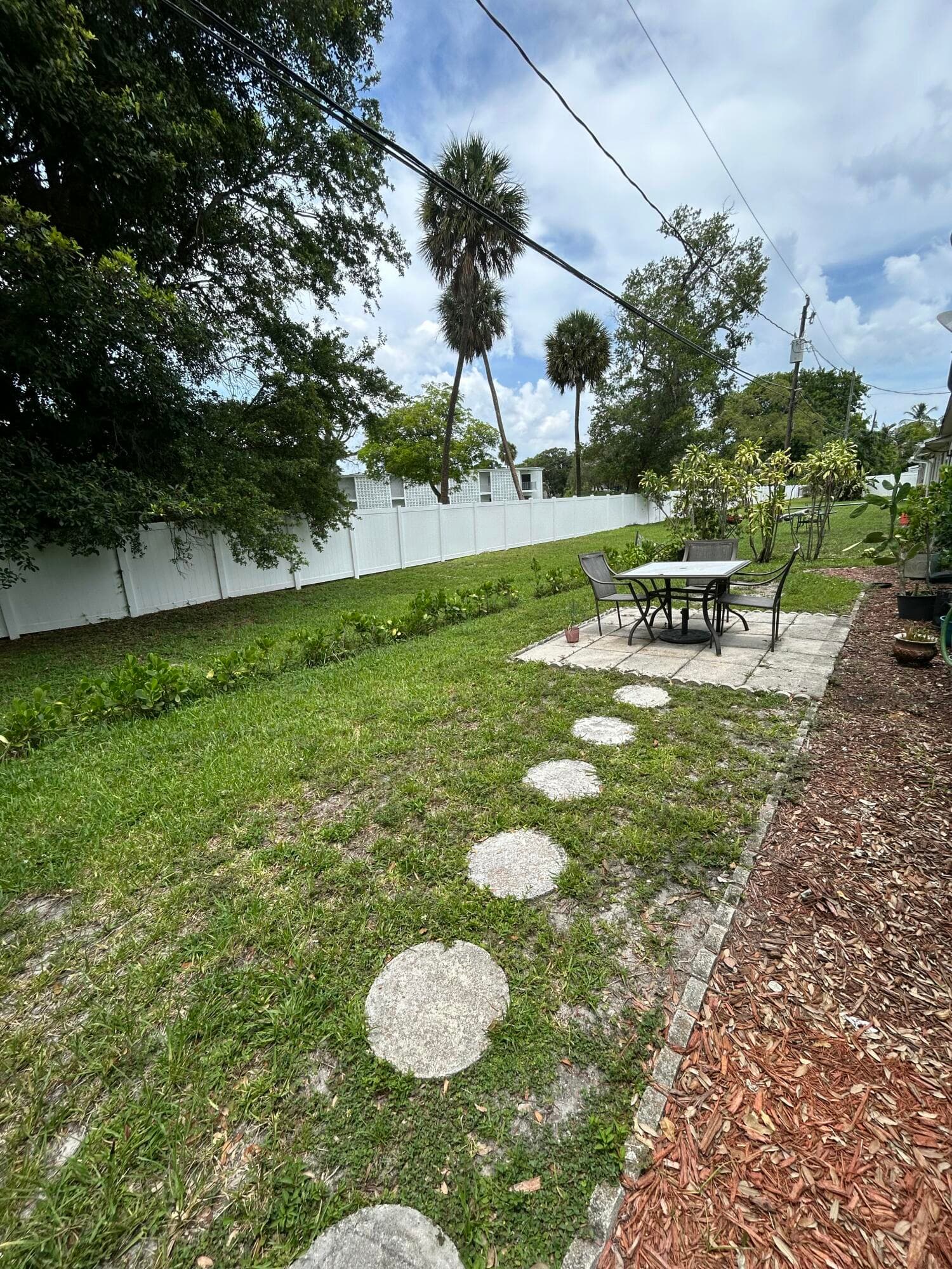 1435 SW 24th Court B, Fort Lauderdale, FL 33315 10