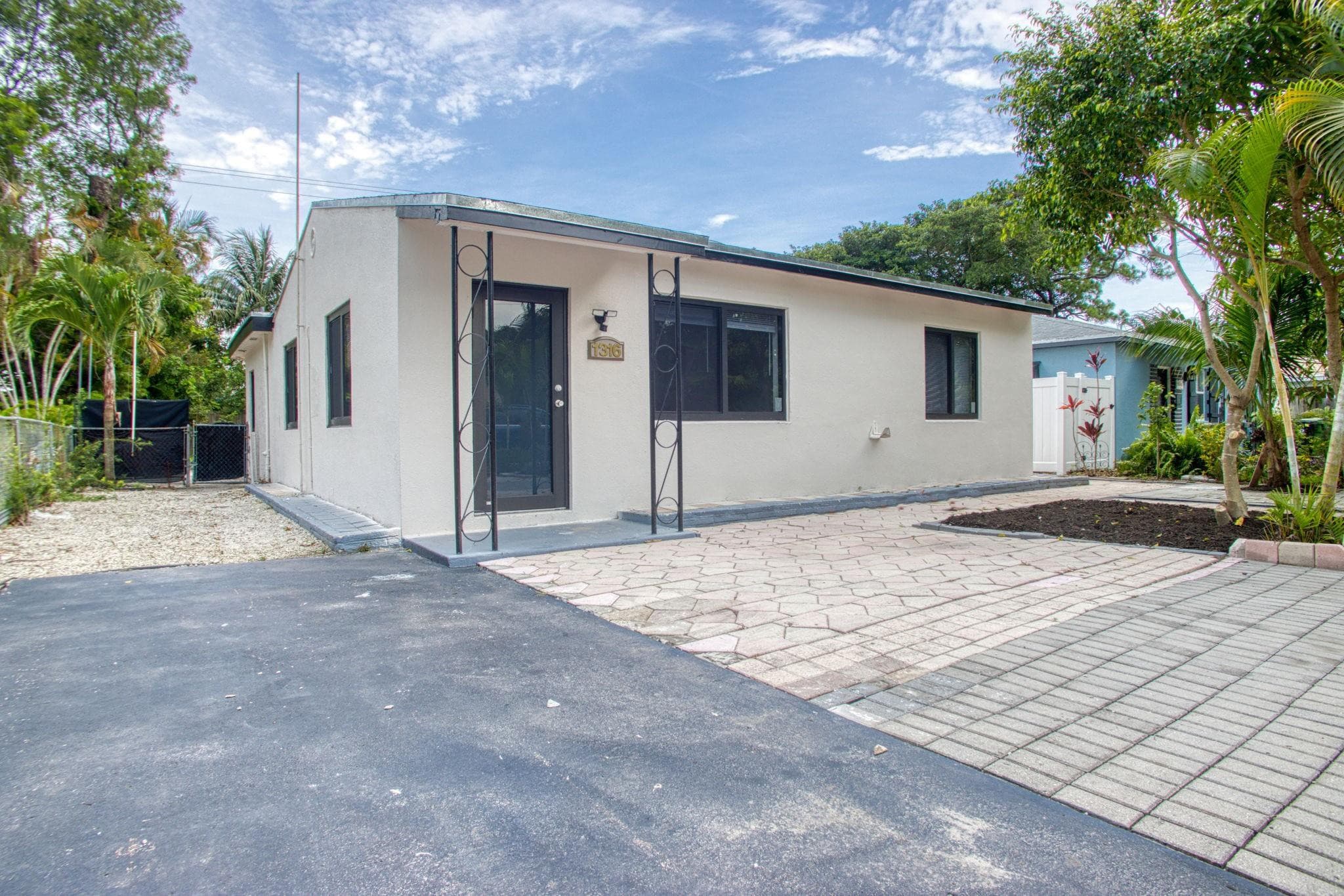 1316 NW 2ND Avenue, Fort Lauderdale, FL 33311 2
