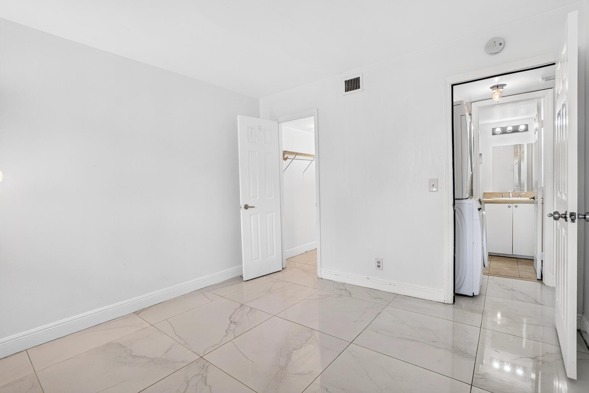 840 PINE Drive 104, Pompano Beach, FL 33060 25