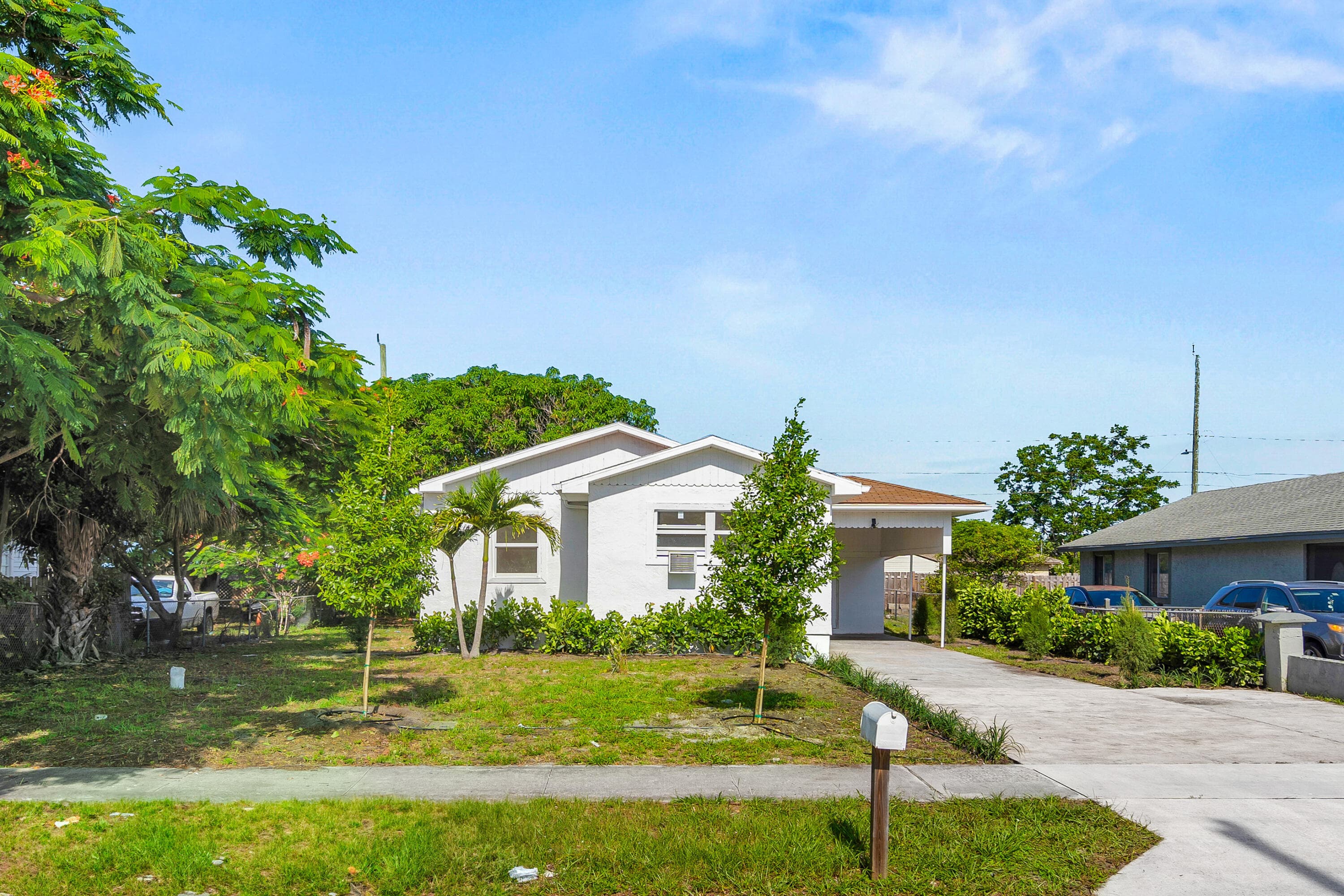 230 SW 6TH Avenue, Delray Beach, FL 33444 4