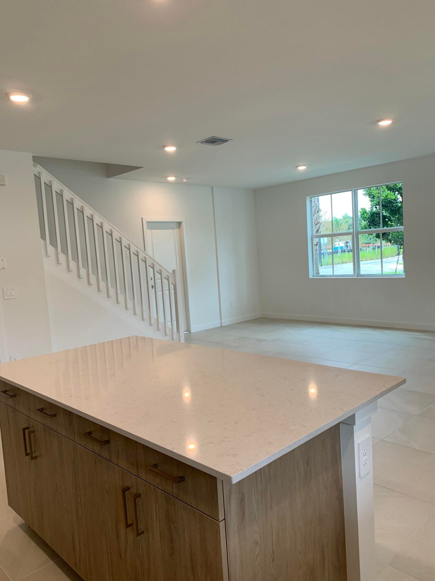 747 SE Central Parkway 43, Stuart, FL 34994 5