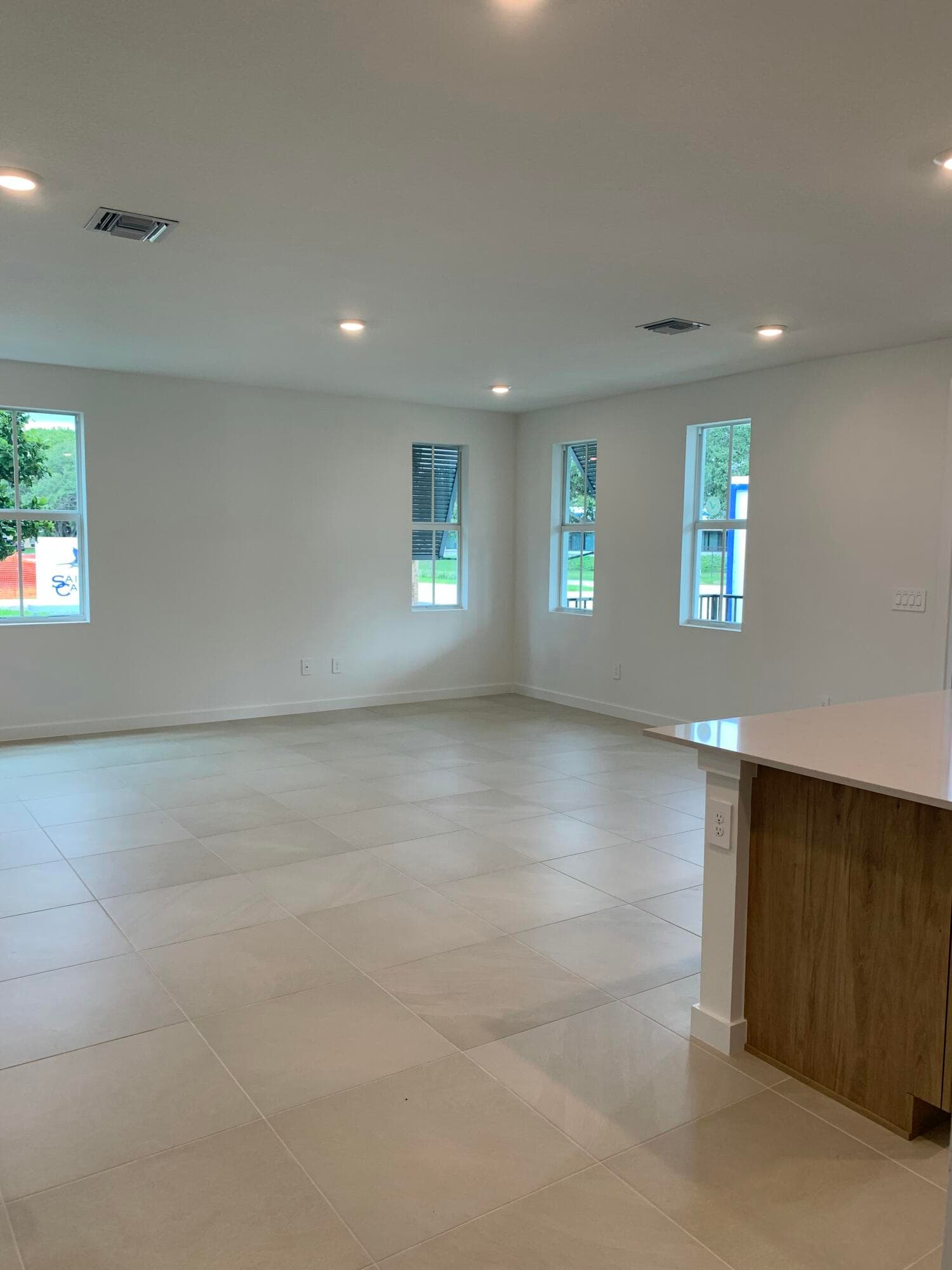 747 SE Central Parkway 43, Stuart, FL 34994 6