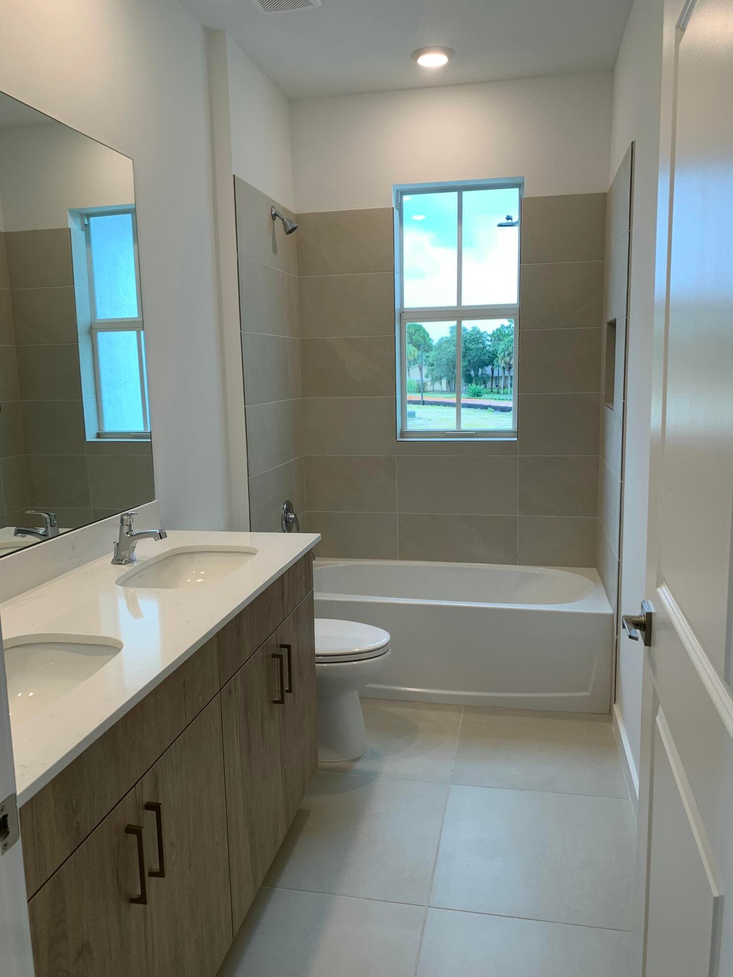 747 SE Central Parkway 43, Stuart, FL 34994 13
