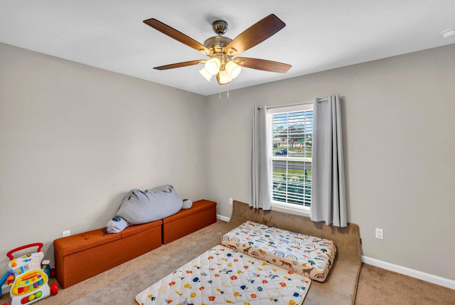 1220 SE NAVAJO Lane, Port St. Lucie, FL 34983 27