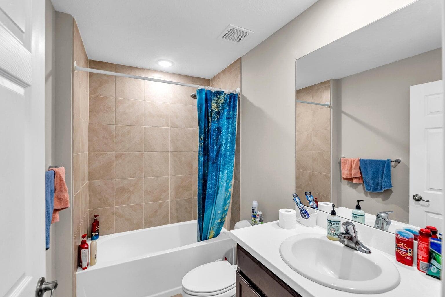1220 SE NAVAJO Lane, Port St. Lucie, FL 34983 32