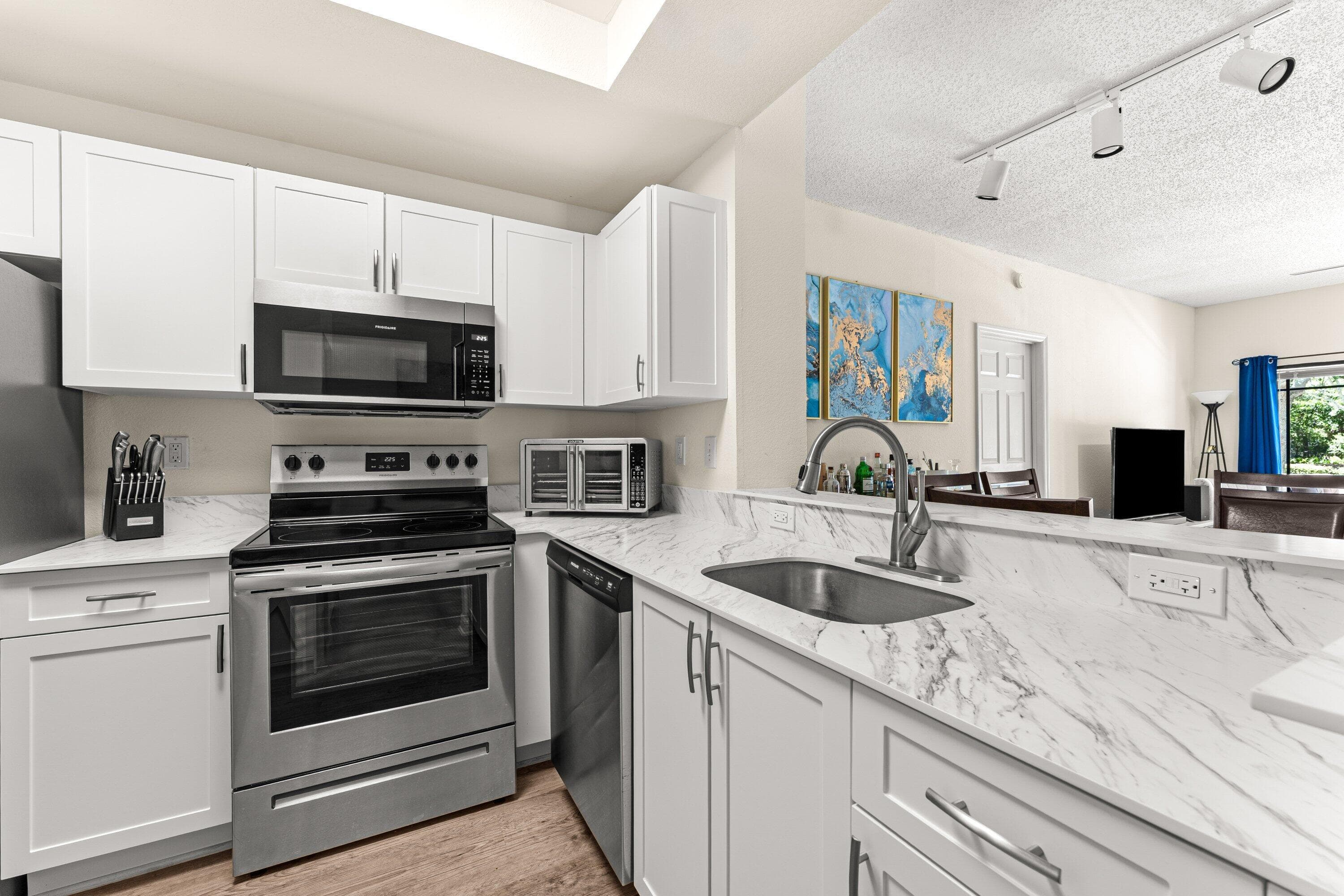 2801 SARENTO Place 102, Palm Beach Gardens, FL 33410 6