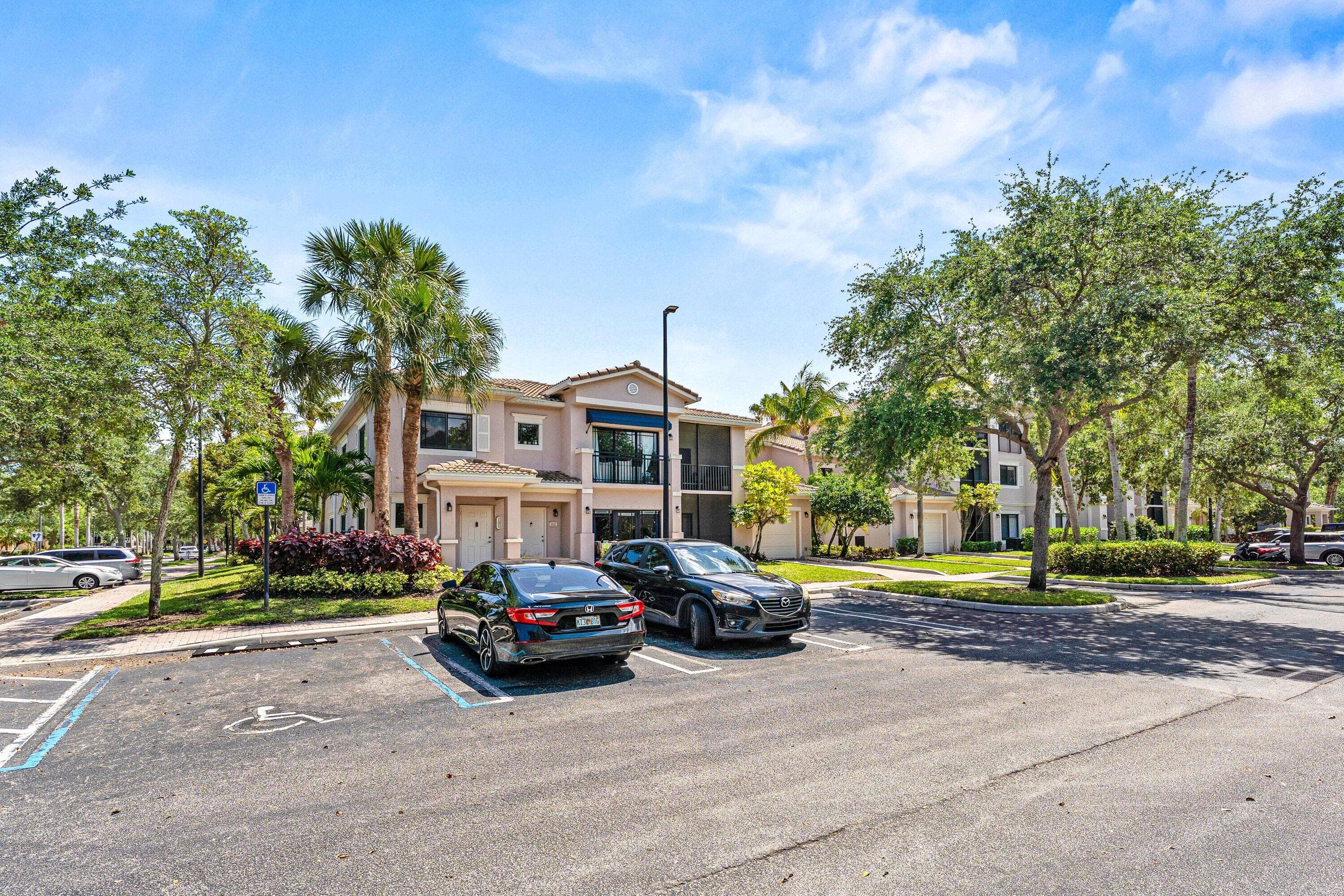 2801 SARENTO Place 102, Palm Beach Gardens, FL 33410 26