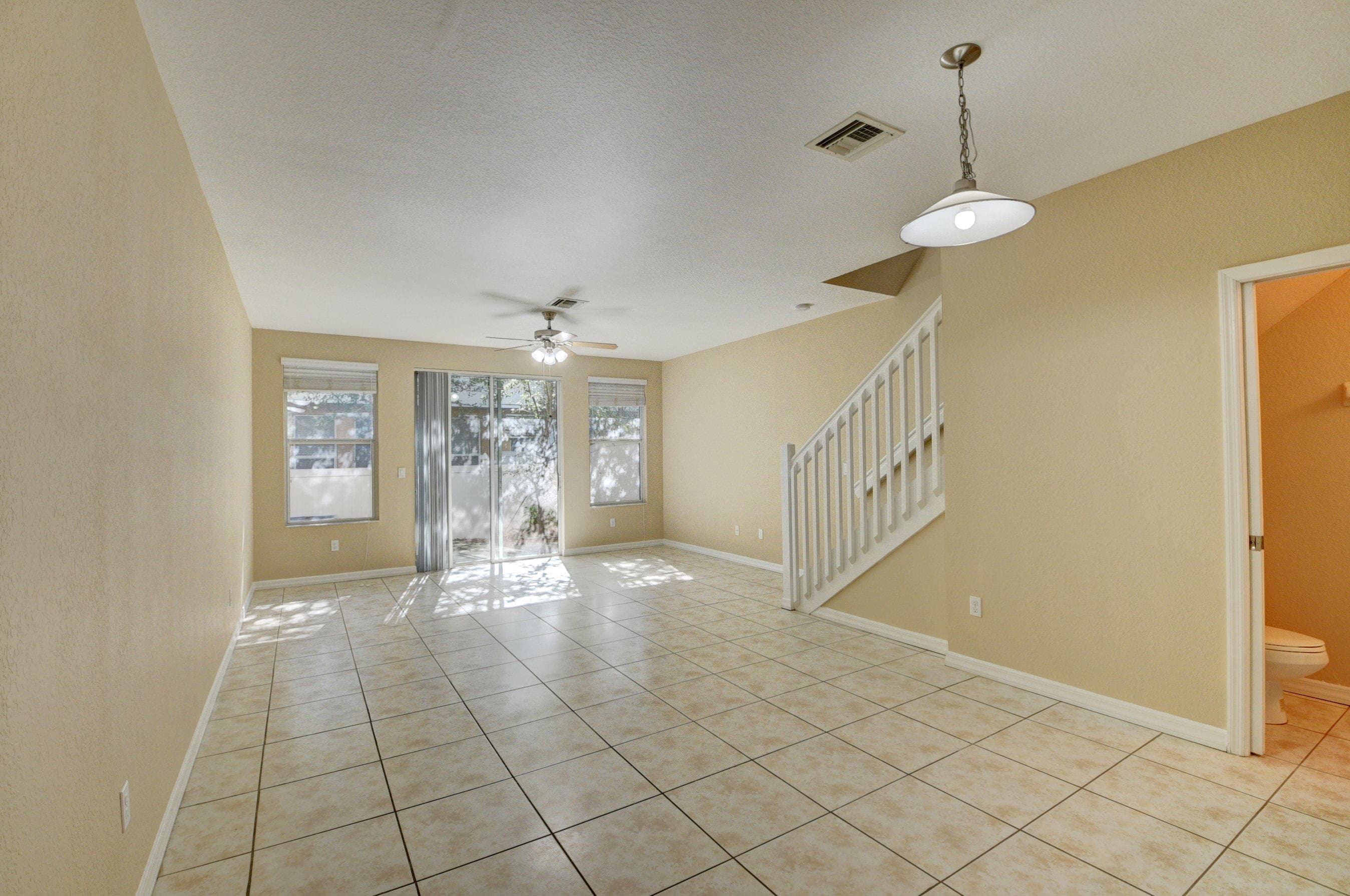 105 Hemingway Court, Palm Springs, FL 33461 6