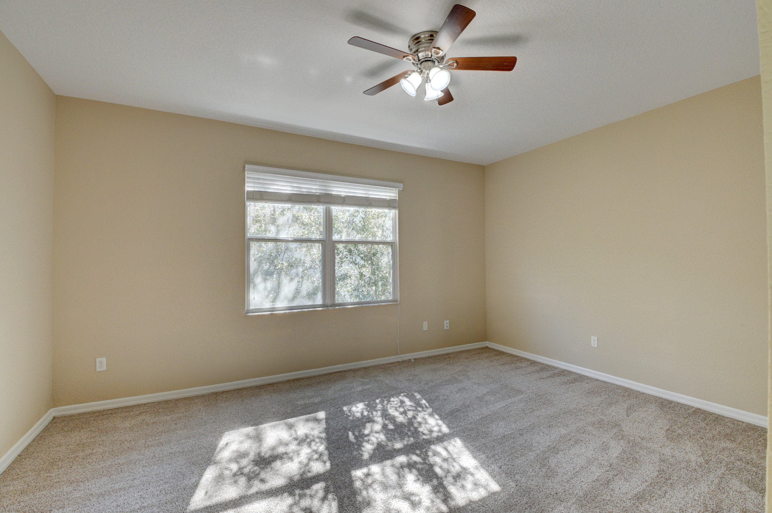105 Hemingway Court, Palm Springs, FL 33461 11