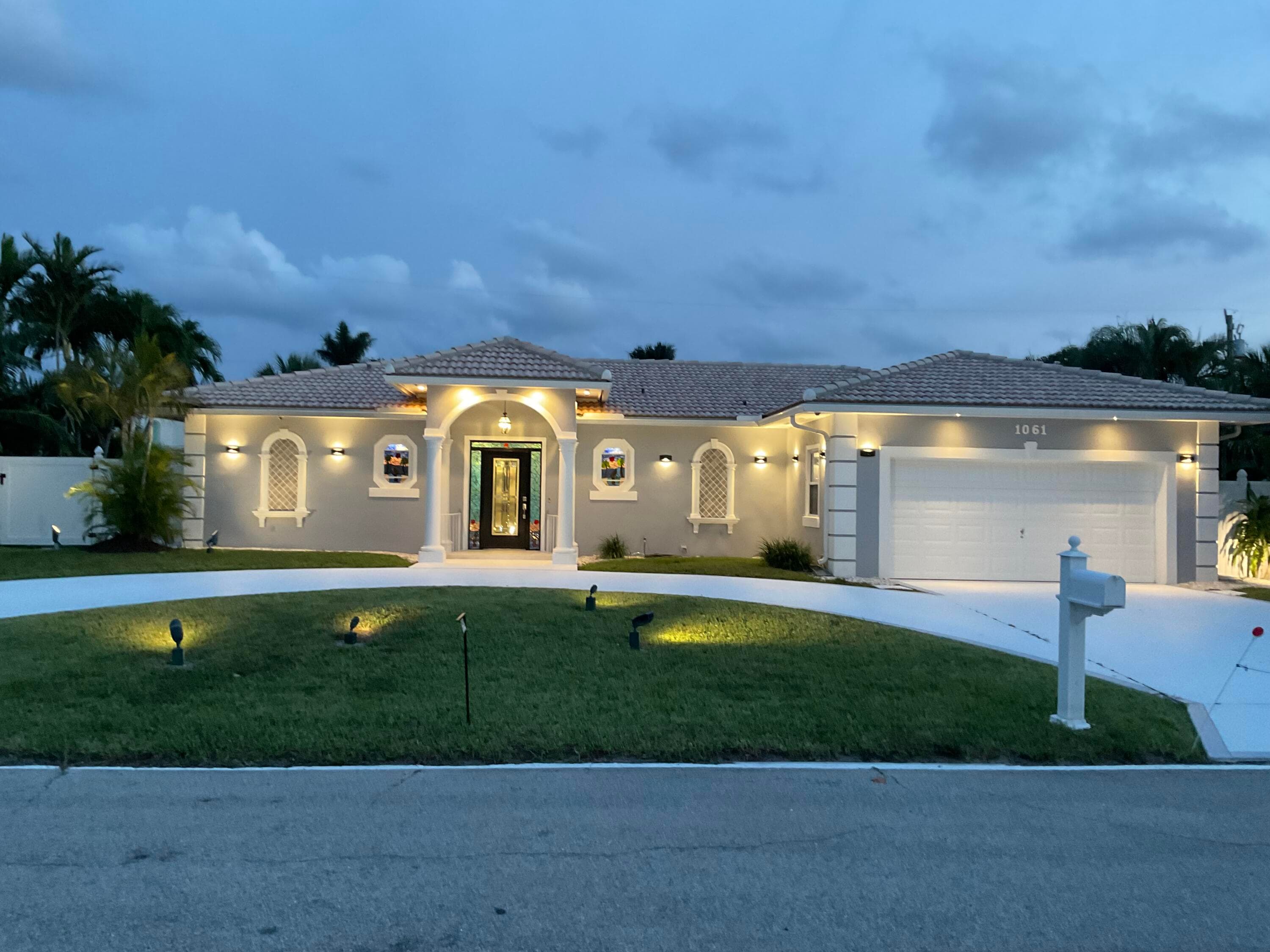 1061 Bimini Lane, West Palm Beach, FL 33404 3