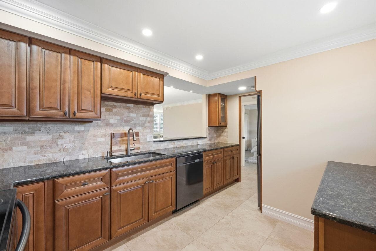 6000 NW 2nd Avenue #437, Boca Raton, FL 33487 11