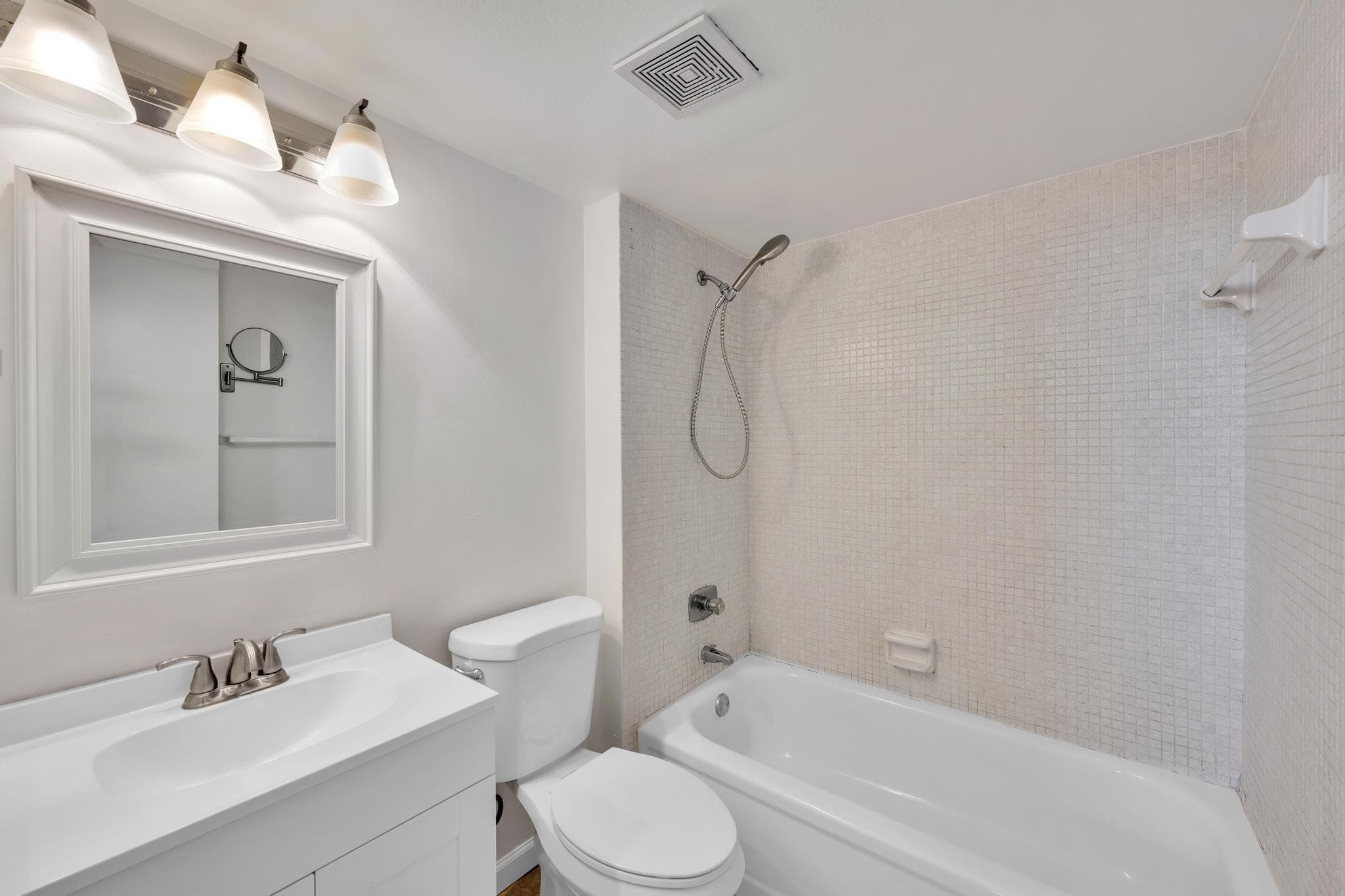 118 Royal Park Drive 4G, Oakland Park, FL 33309 19