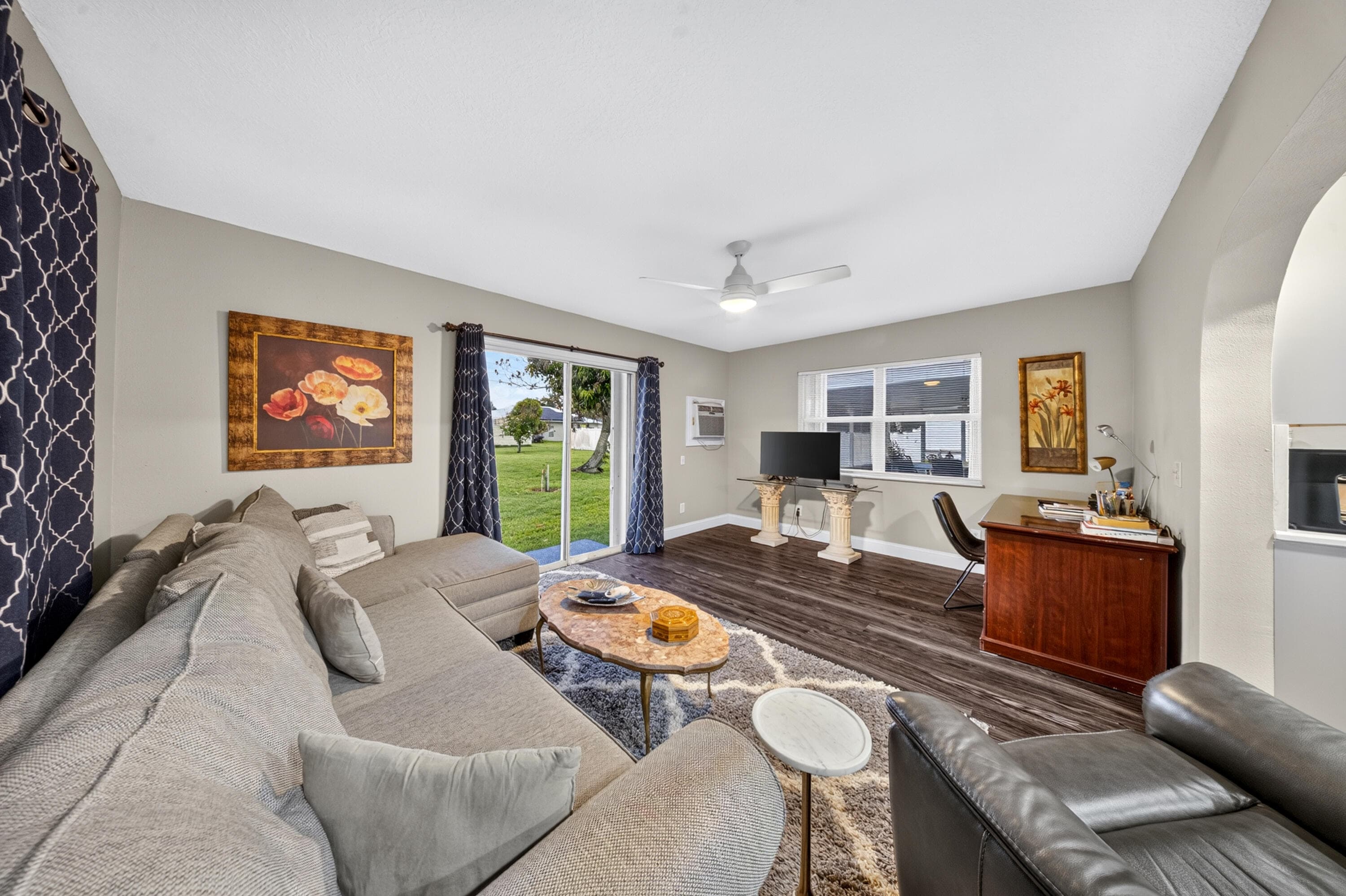 2341 SE West Blackwell Drive, FL 34952 5