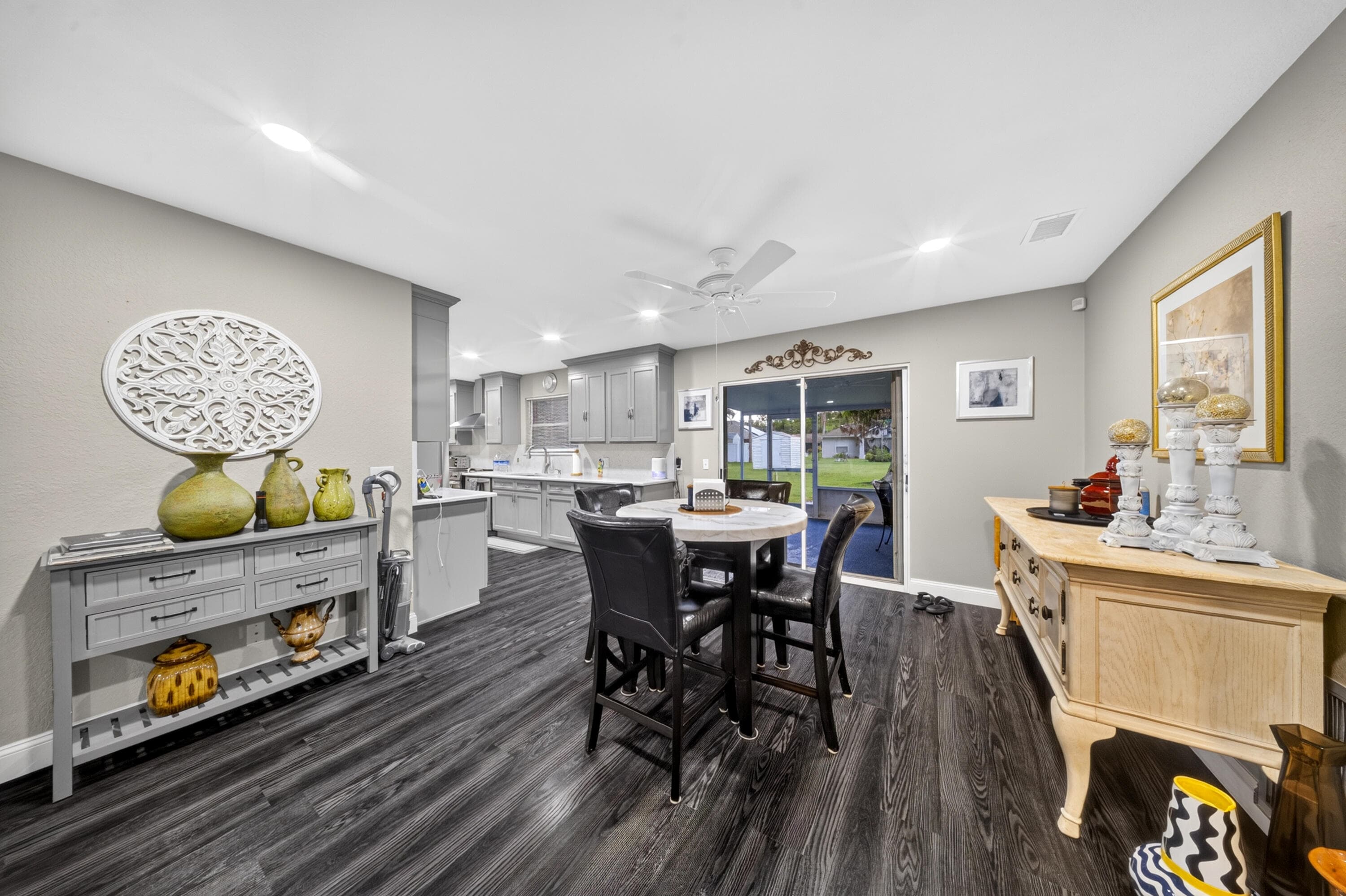 2341 SE West Blackwell Drive, FL 34952 8