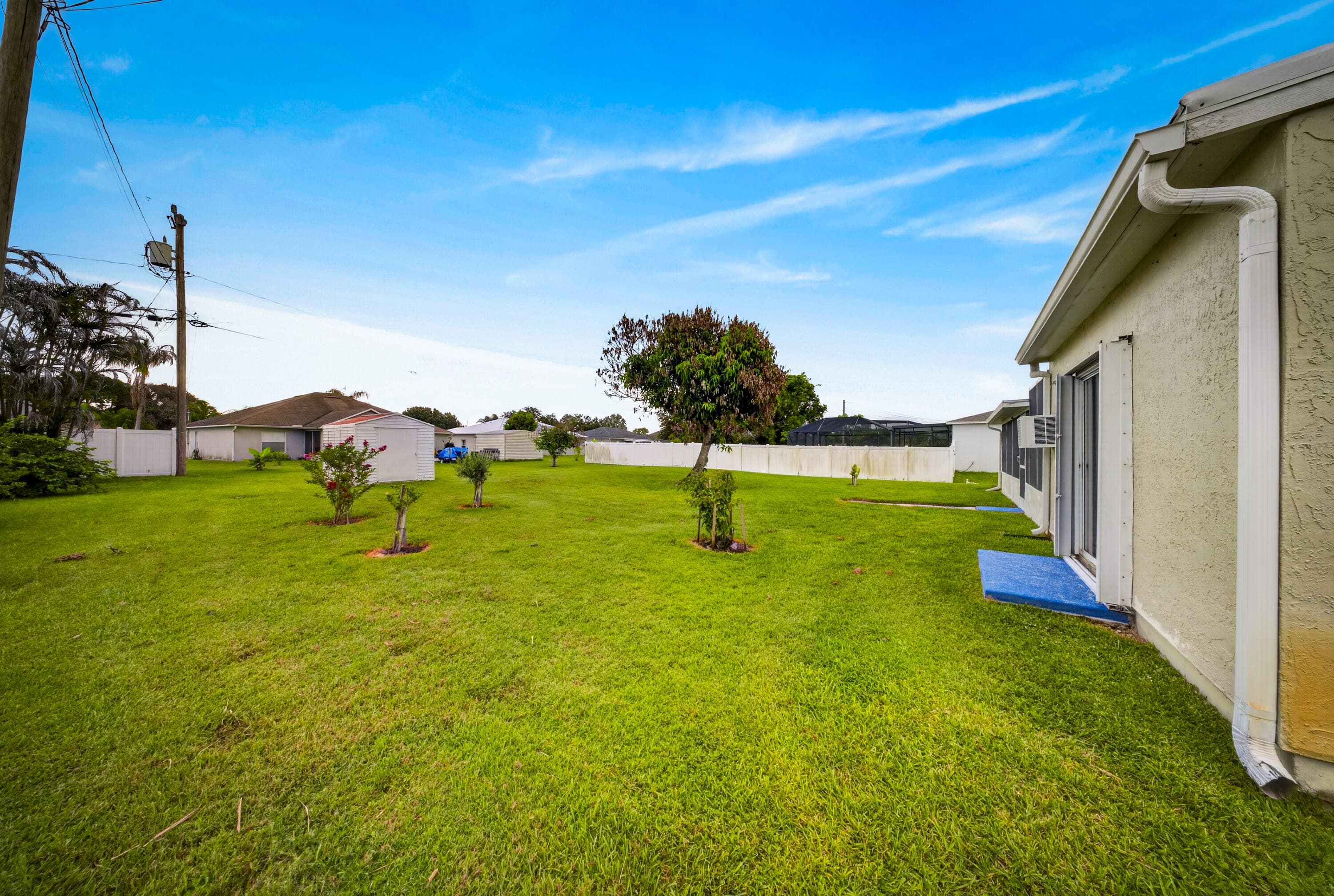 2341 SE West Blackwell Drive, FL 34952 28