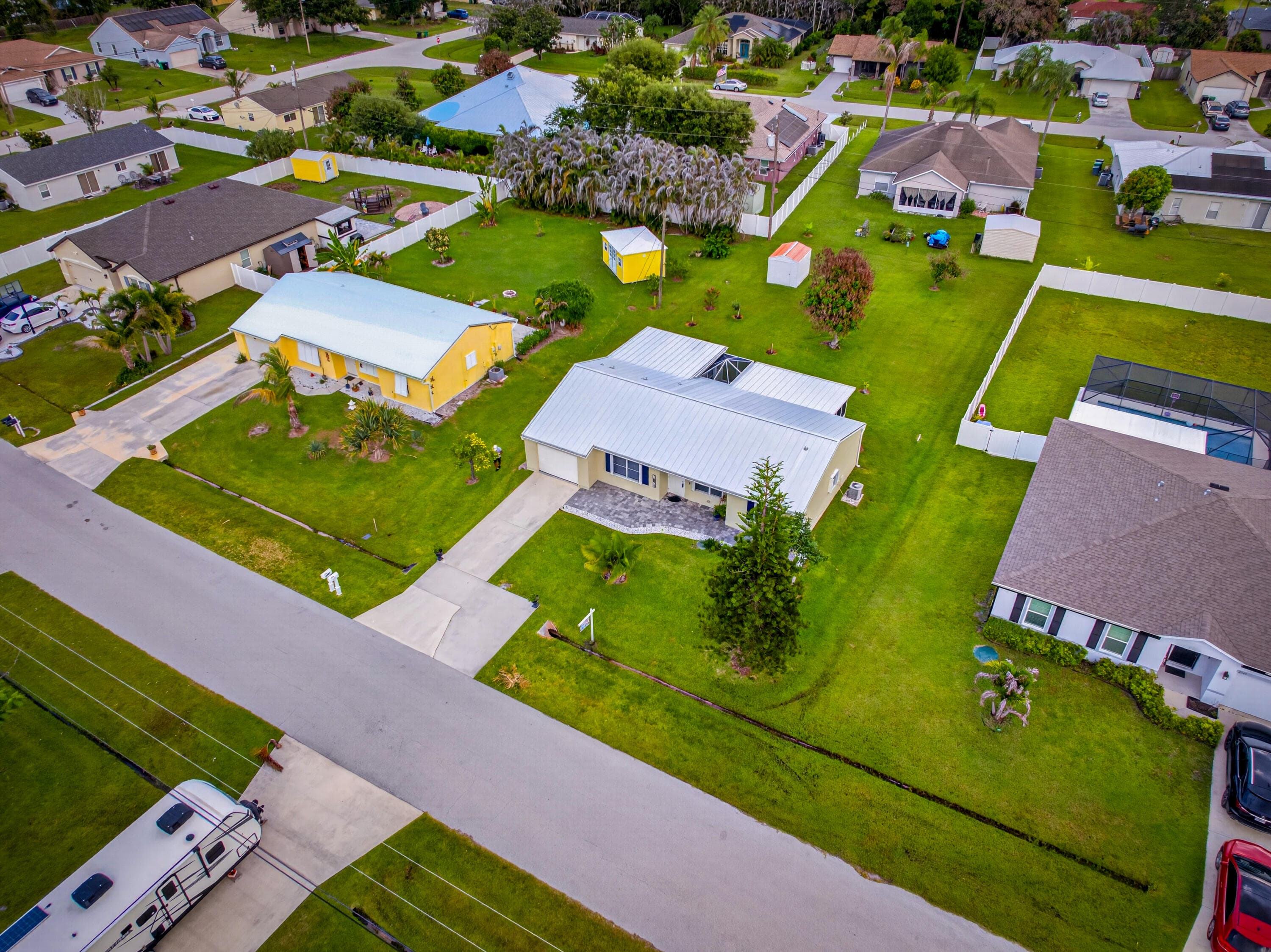 2341 SE West Blackwell Drive, FL 34952 33