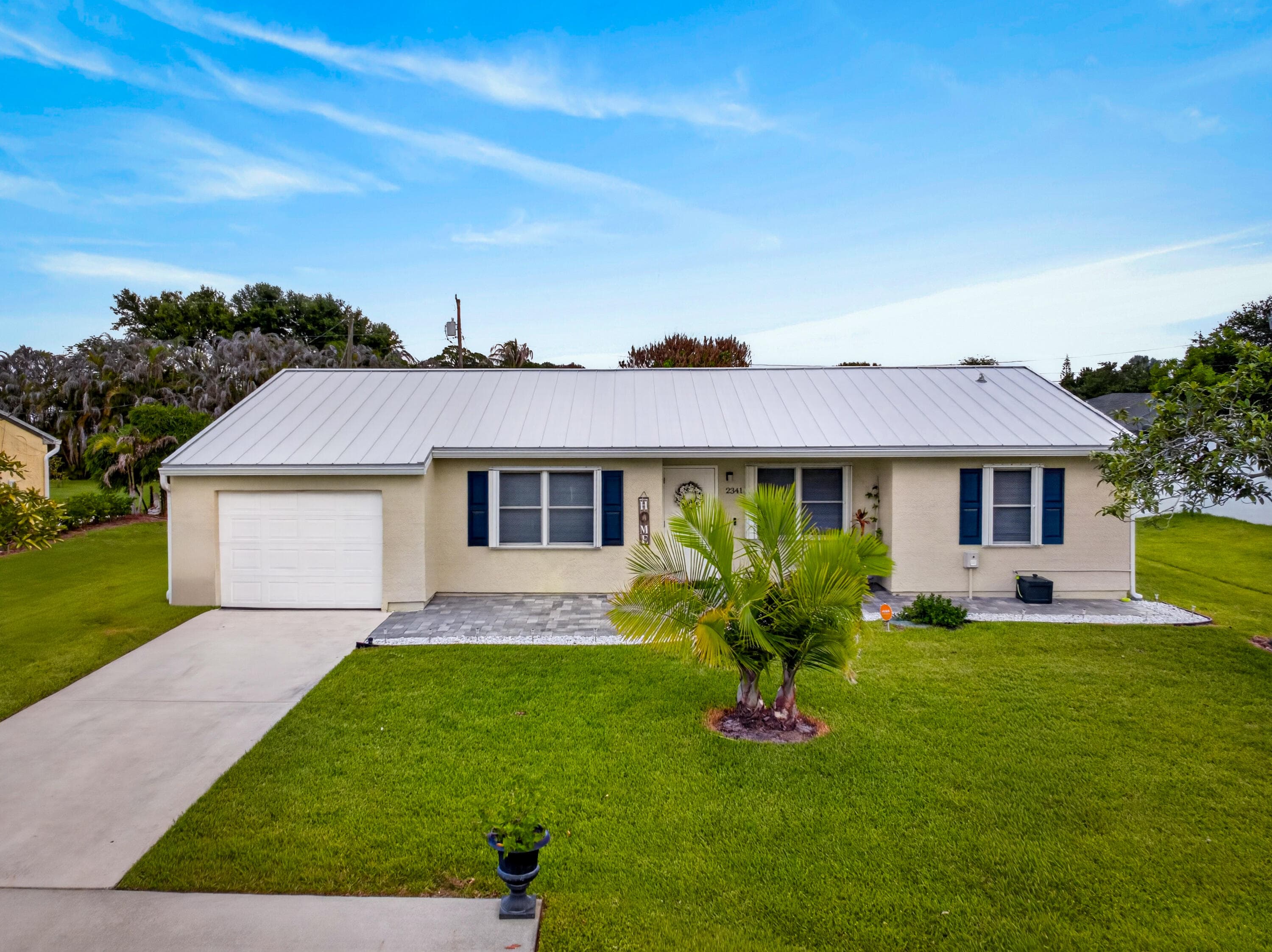 2341 SE West Blackwell Drive, FL 34952