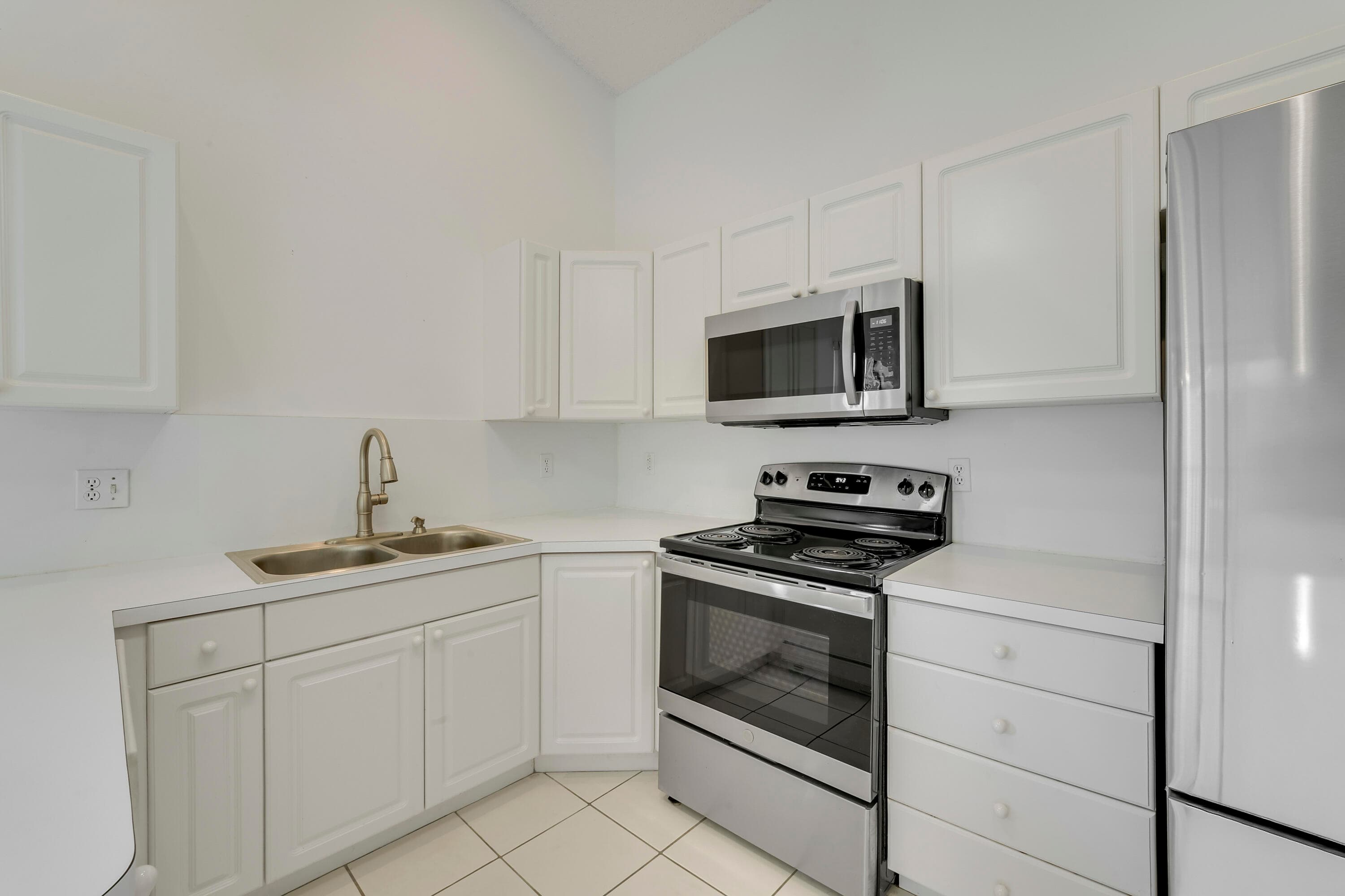 3254 Jog Park Drive, Greenacres, FL 33467 13