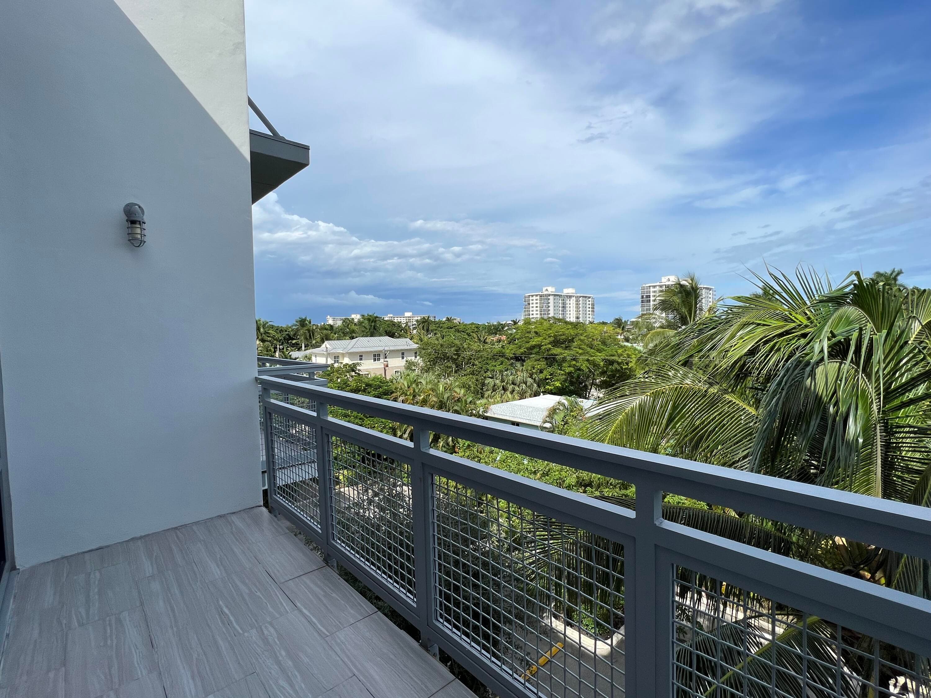 335 SE 6th Avenue 402, Delray Beach, FL 33483 11
