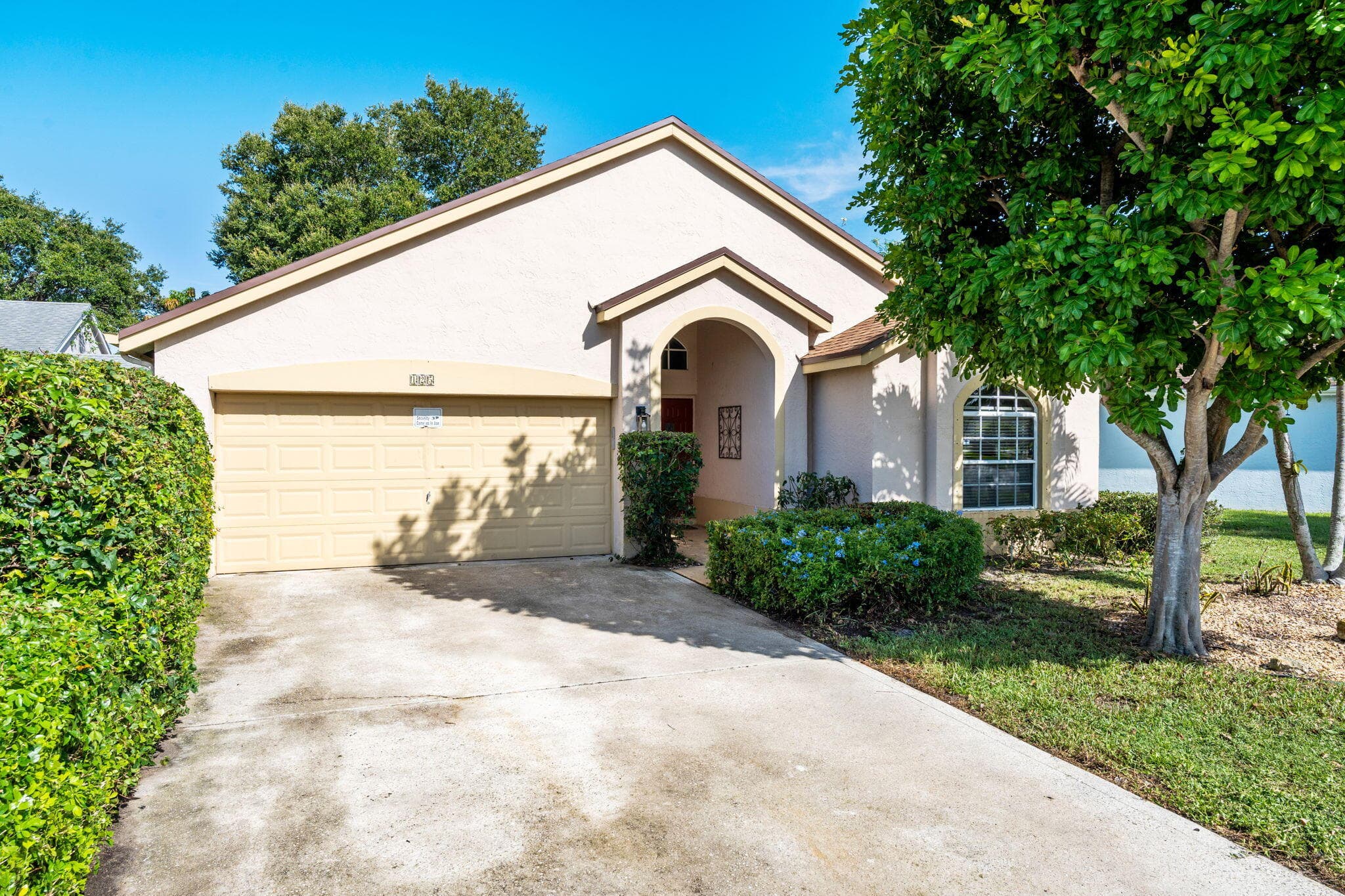 125 Saratoga Boulevard E, Royal Palm Beach, FL 33411