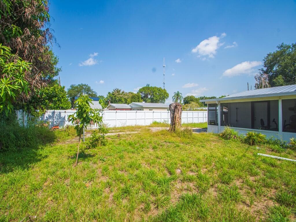355 JOHNSTON Street, Fort Pierce, FL 34982 6
