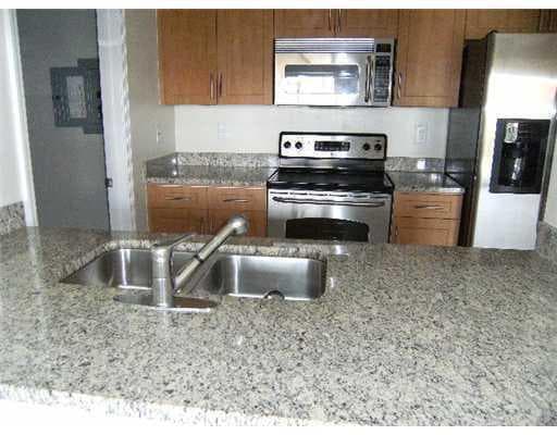 6529 EMERALD DUNES Drive 302, West Palm Beach, FL 33411 3