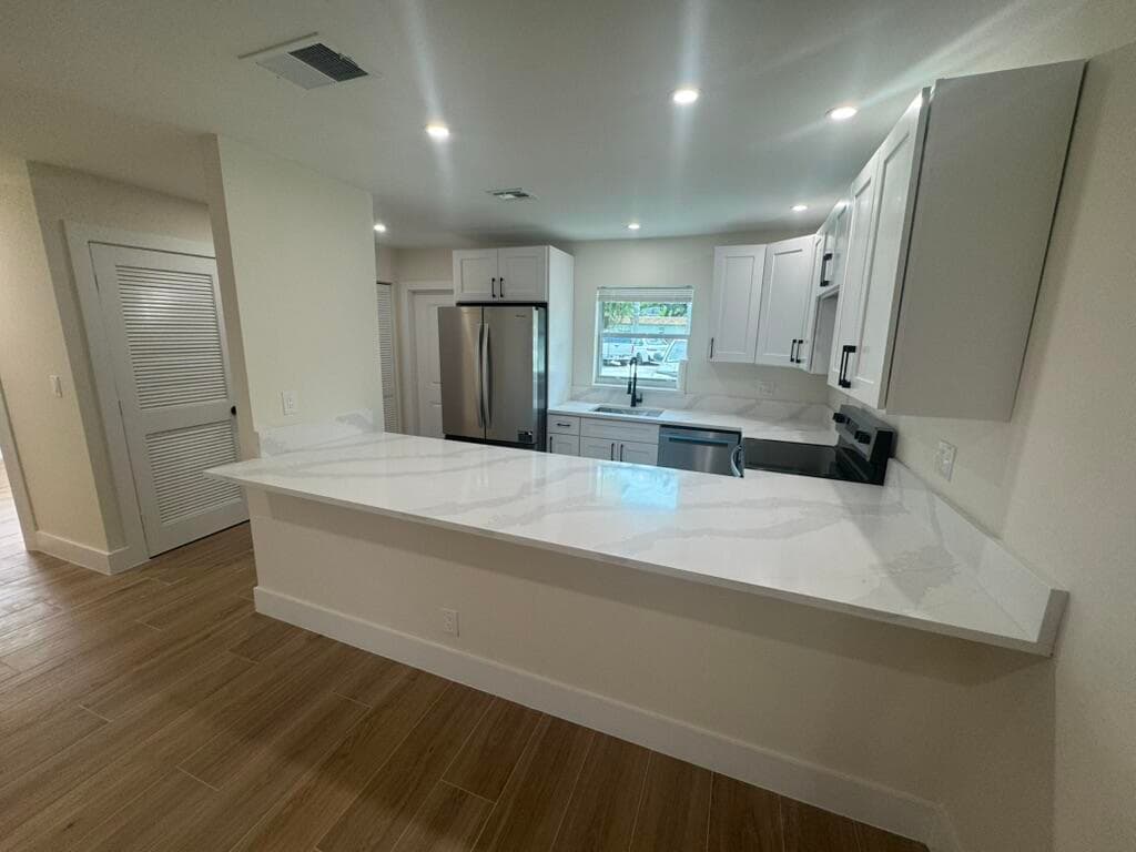 435 SW Natura Avenue A, Deerfield Beach, FL 33441 4