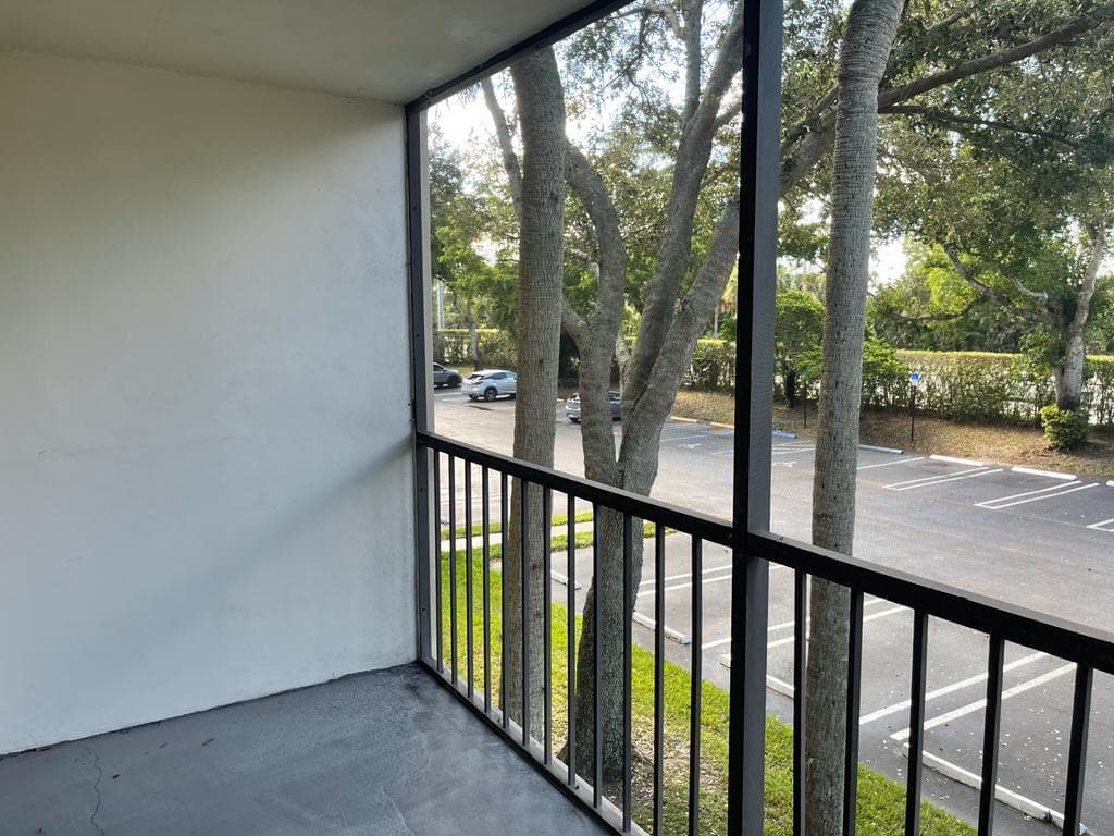 203 Foxtail Drive D2, Greenacres, FL 33415 12